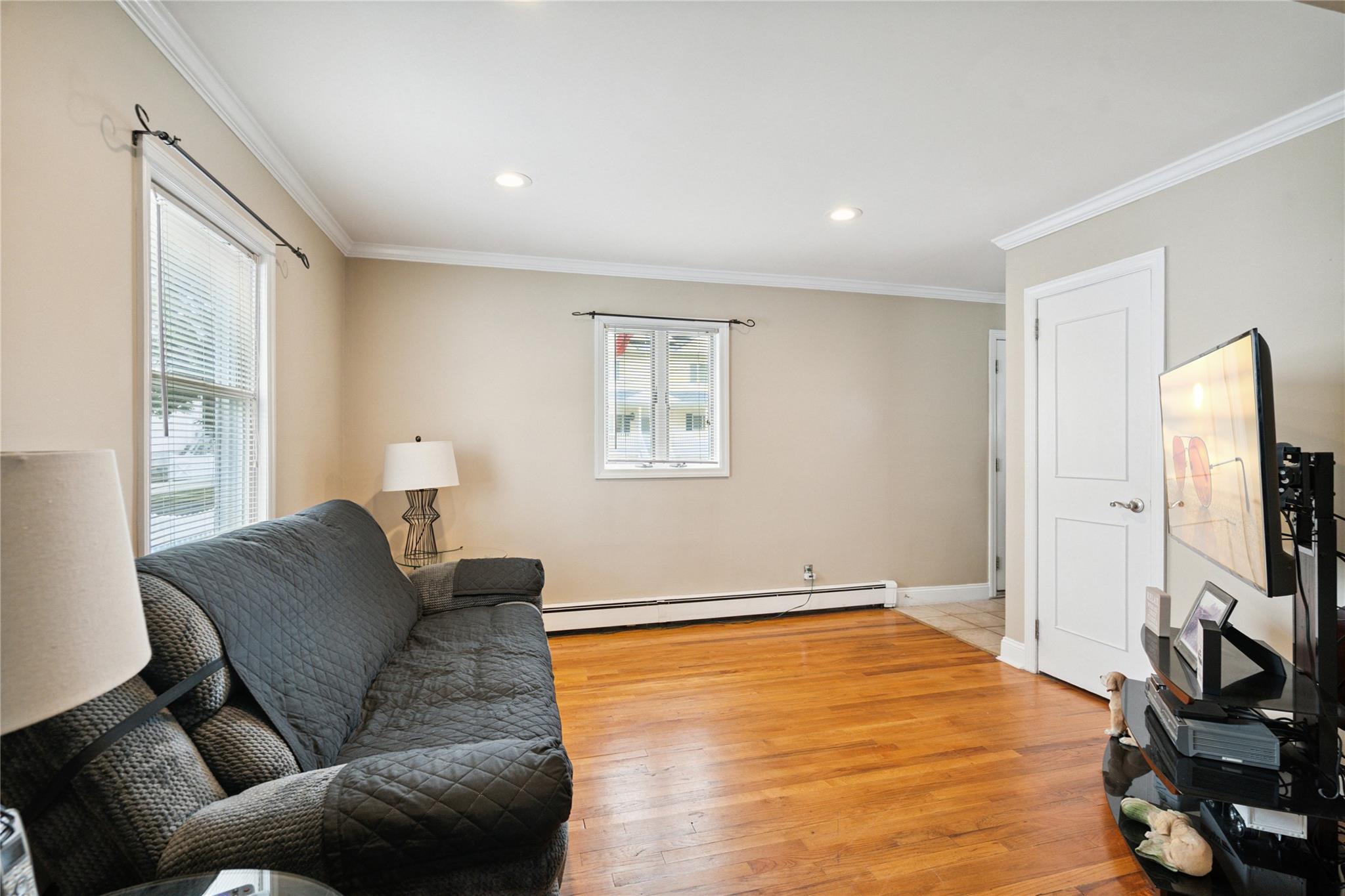 2500 Mermaid Avenue, Wantagh, NY 11793