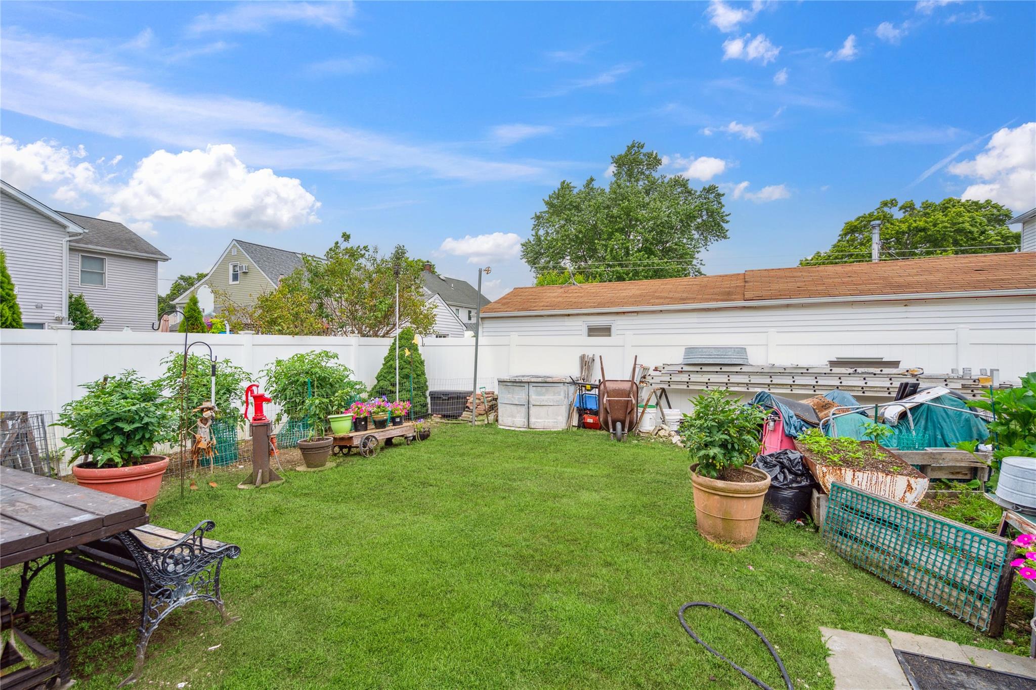 2500 Mermaid Avenue, Wantagh, NY 11793