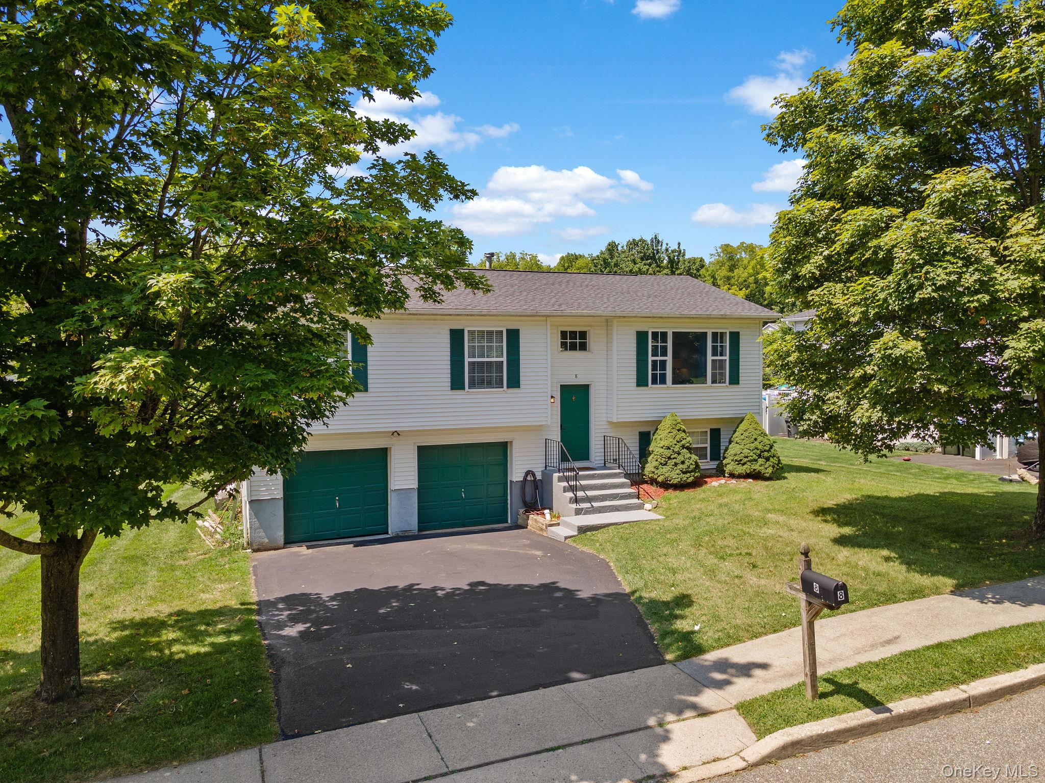 8 Sunnyside Avenue, Montgomery, NY 12586