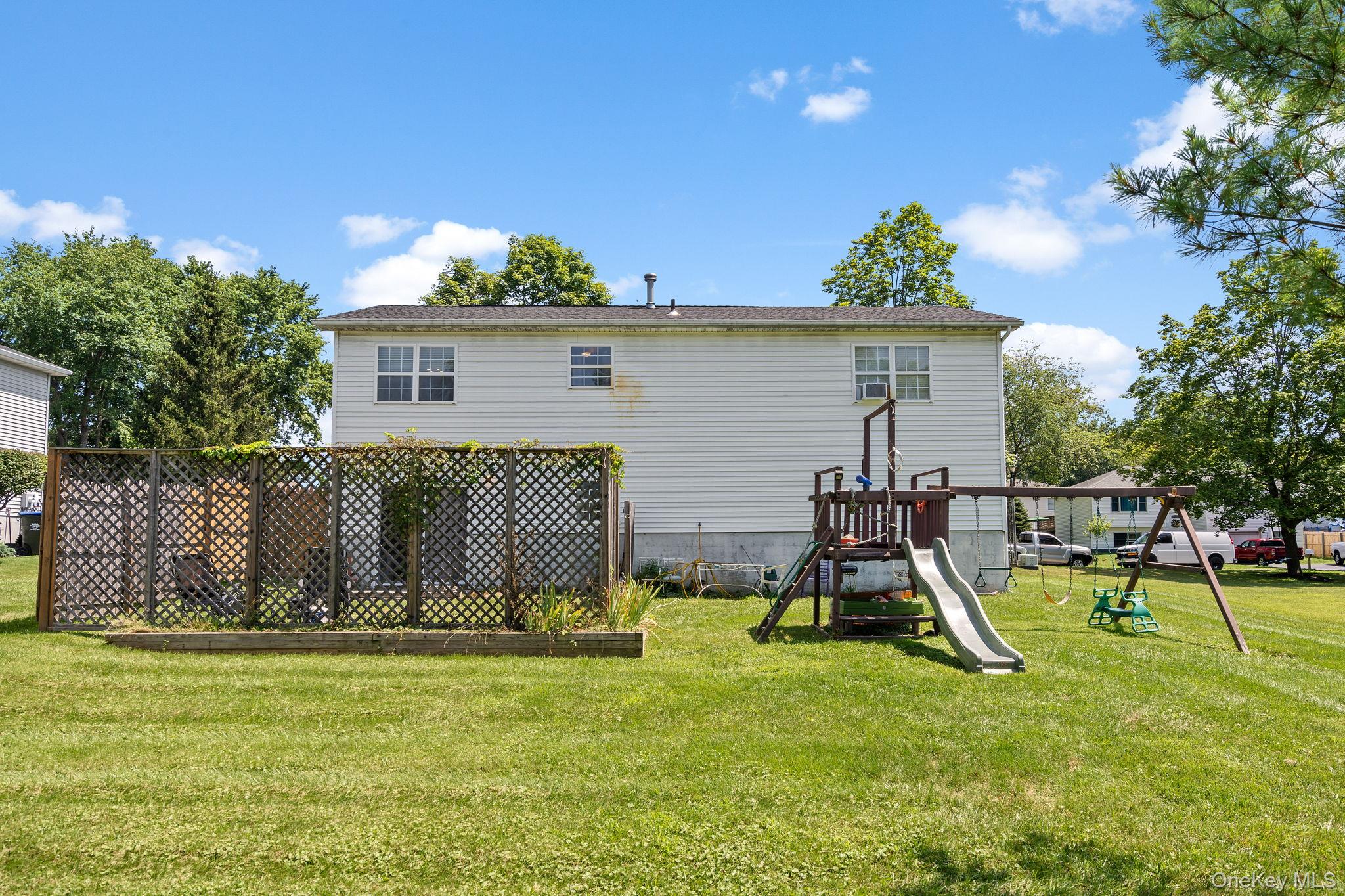 8 Sunnyside Avenue, Walden, NY 12586