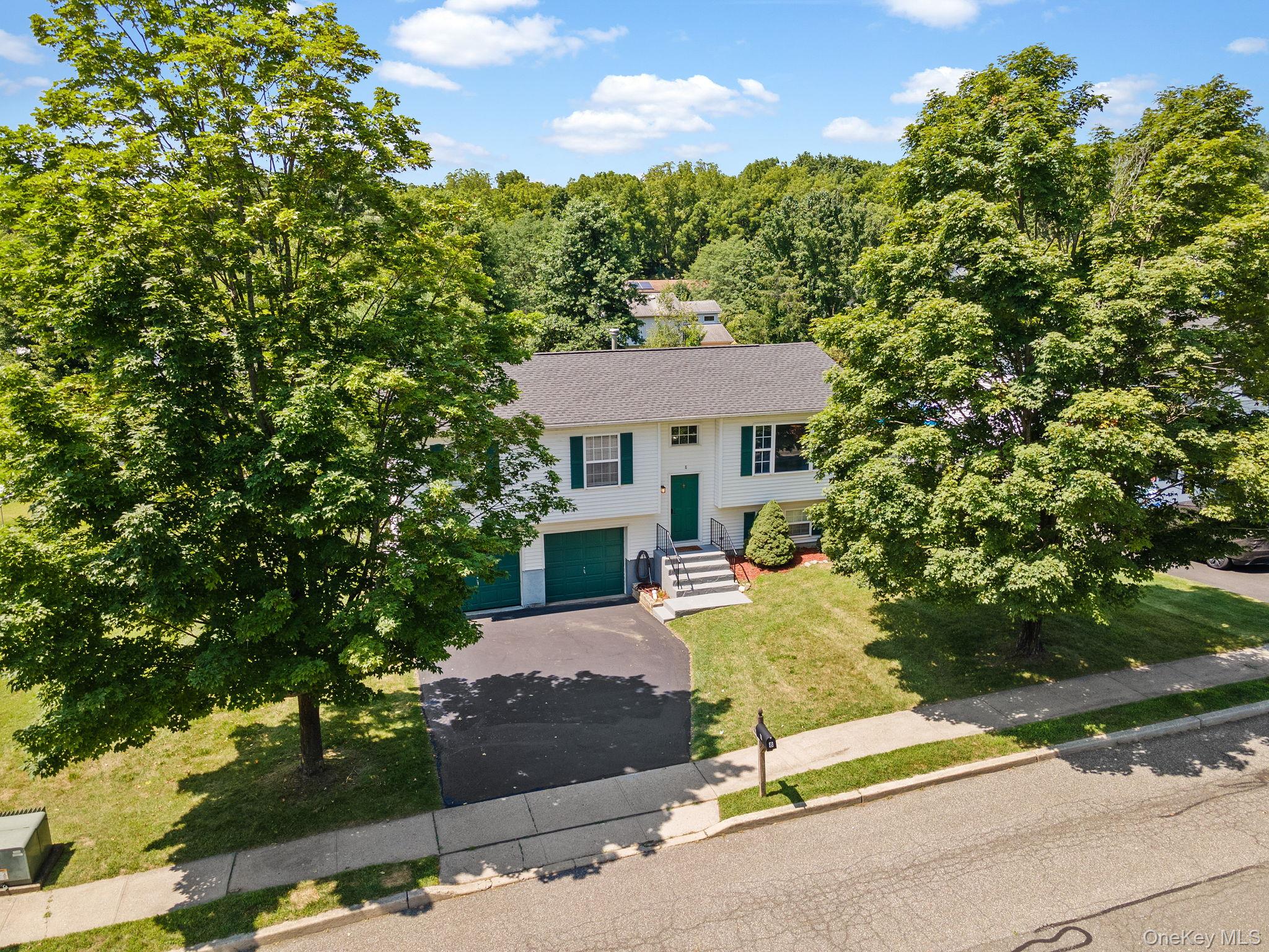 8 Sunnyside Avenue, Walden, NY 12586