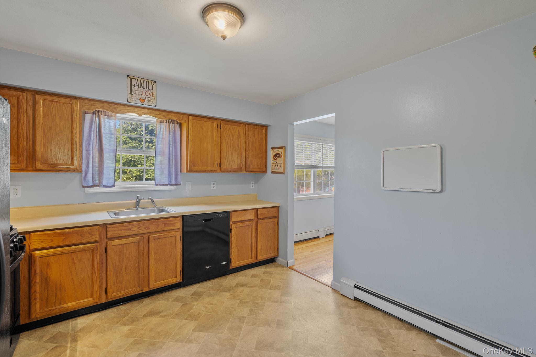 8 Sunnyside Avenue, Walden, NY 12586