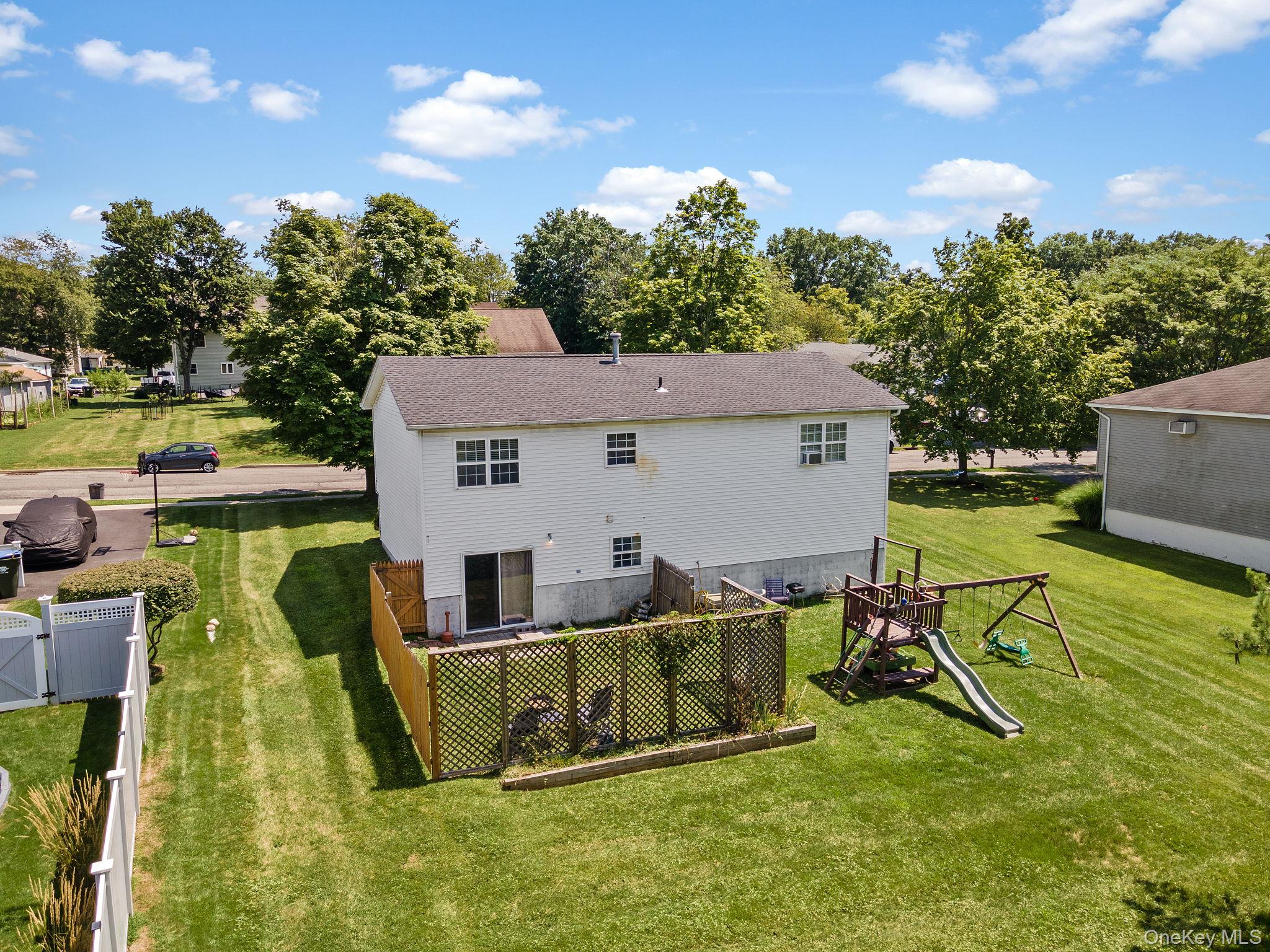 8 Sunnyside Avenue, Walden, NY 12586