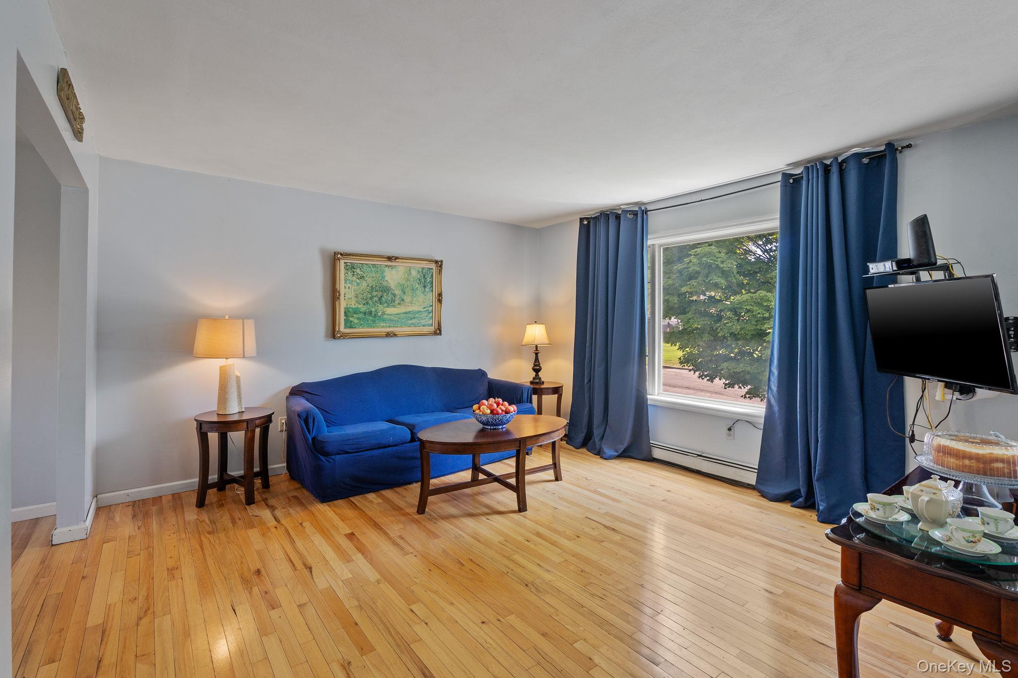 8 Sunnyside Avenue, Walden, NY 12586