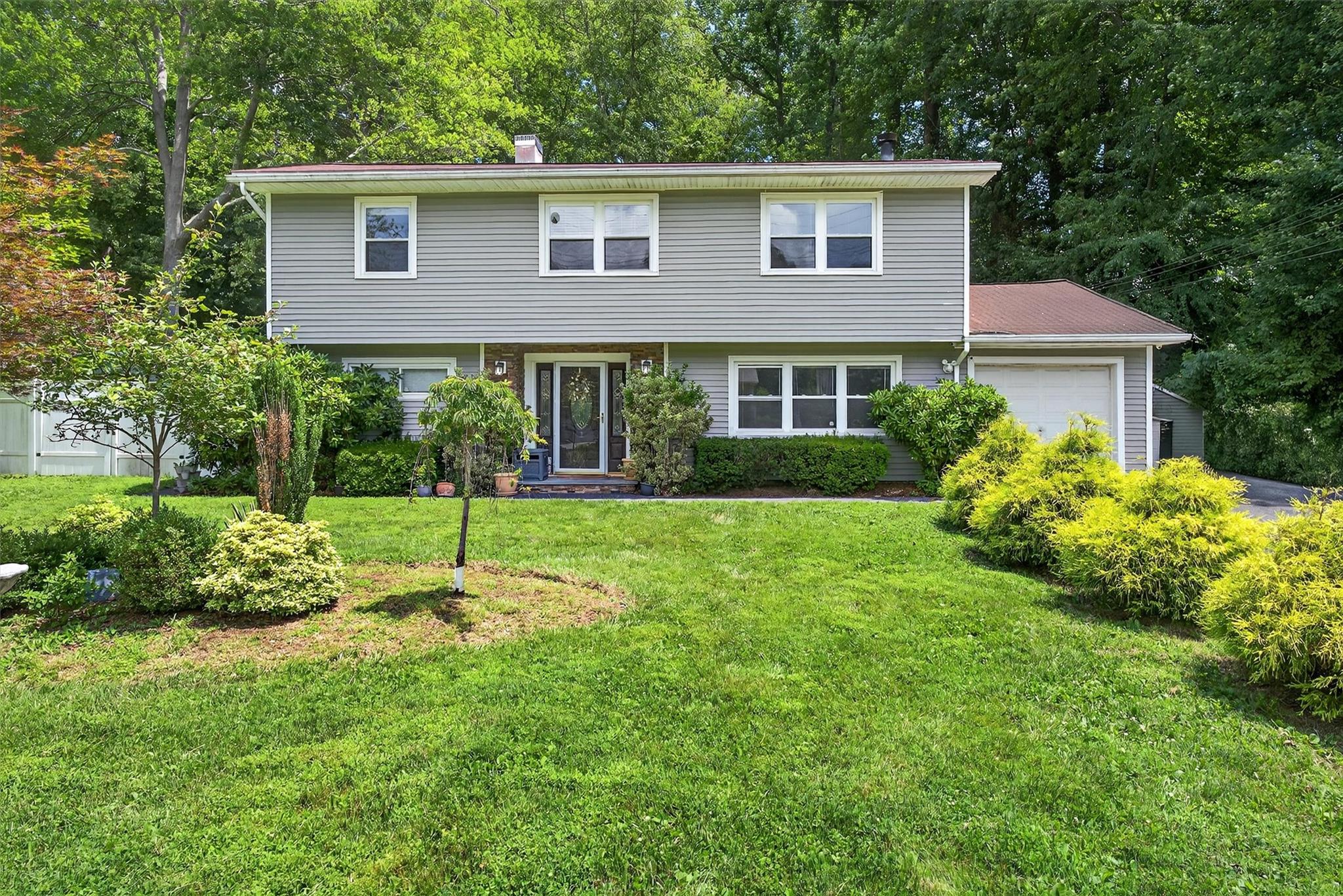 3324 Sycamore Lane, Yorktown Heights, NY 10598
