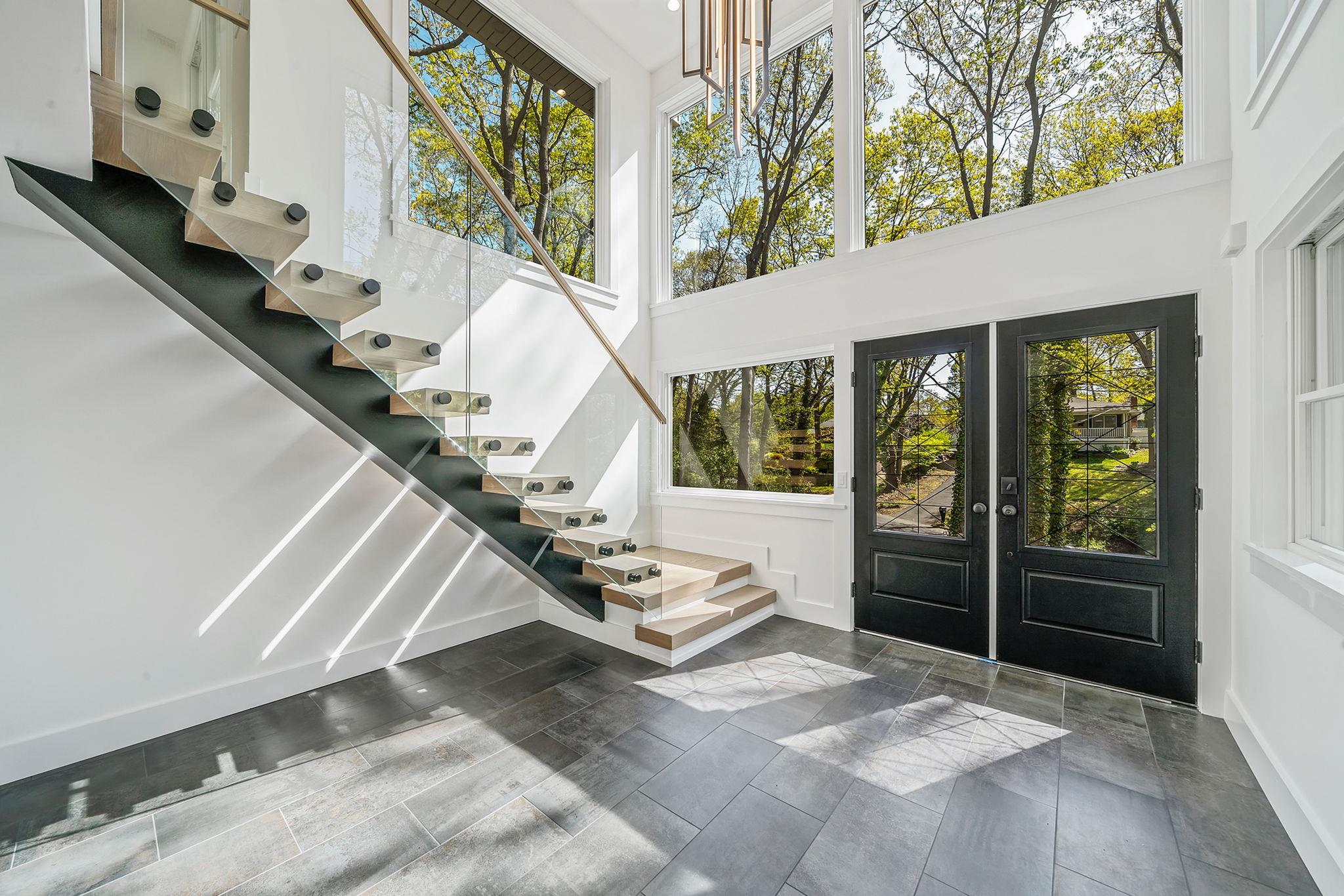 40 Friendly Road, Smithtown, NY 11787