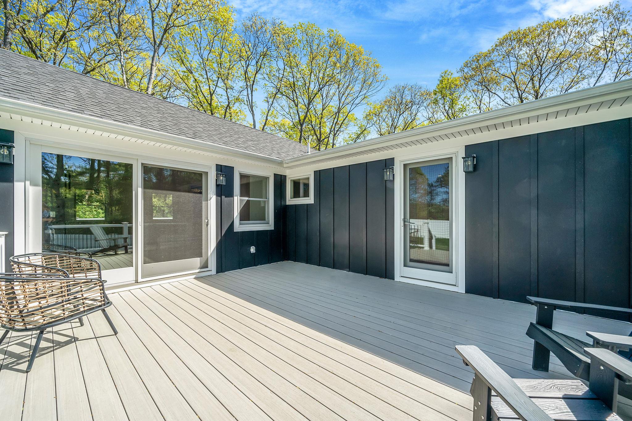 40 Friendly Road, Smithtown, NY 11787