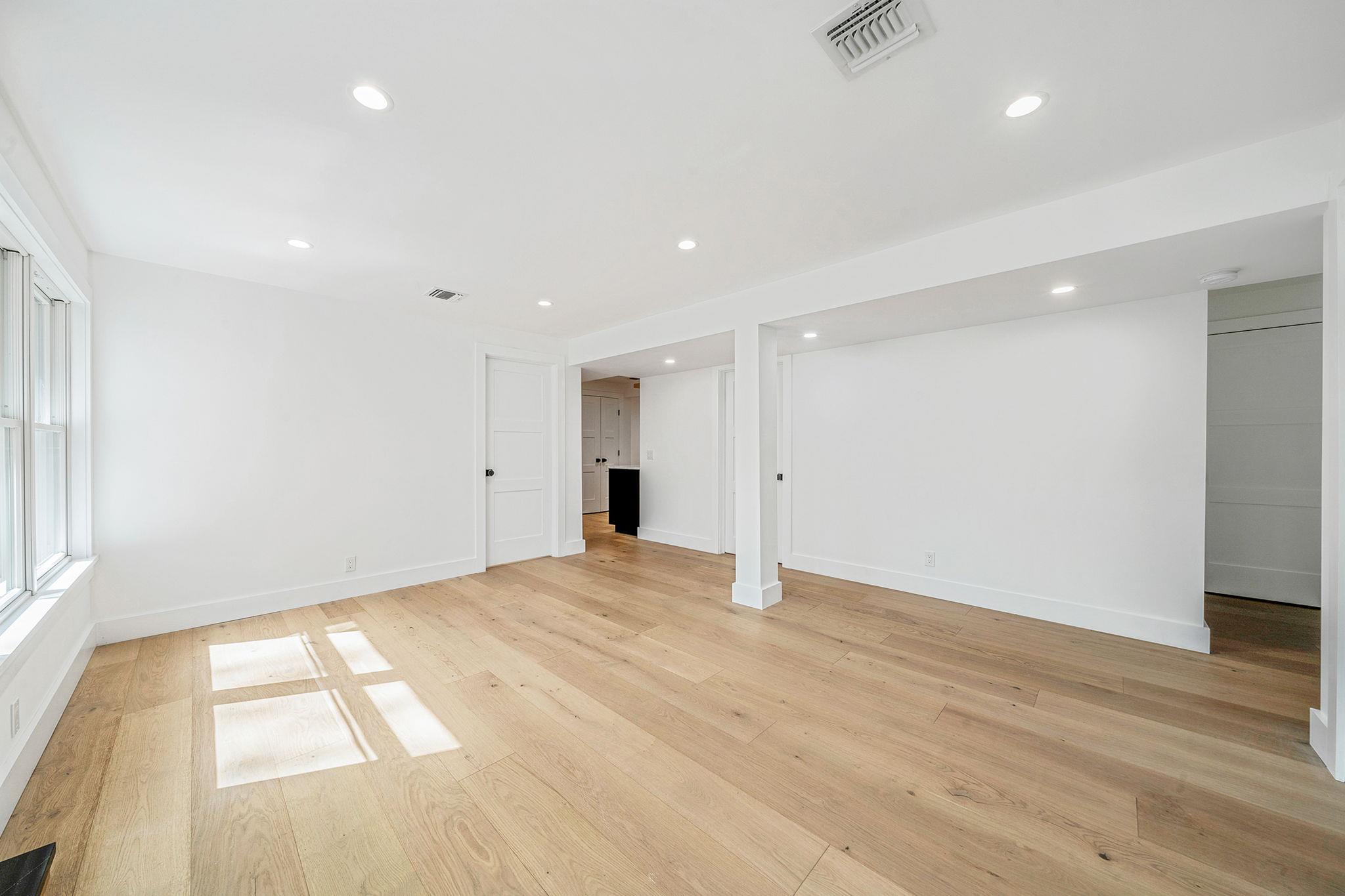 40 Friendly Road, Smithtown, NY 11787