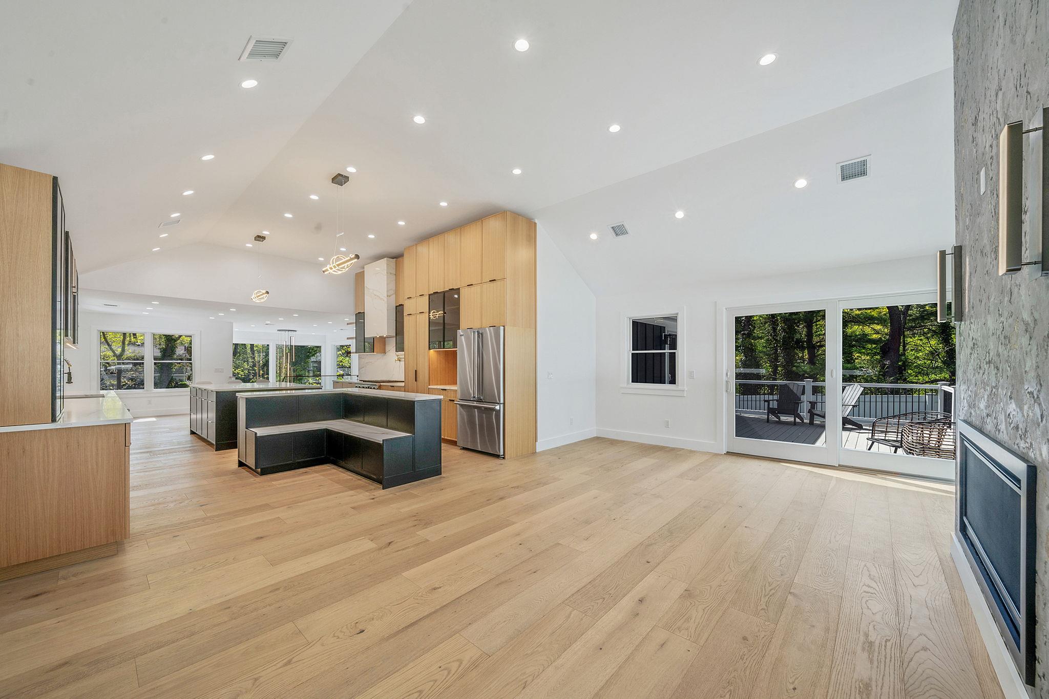 40 Friendly Road, Smithtown, NY 11787