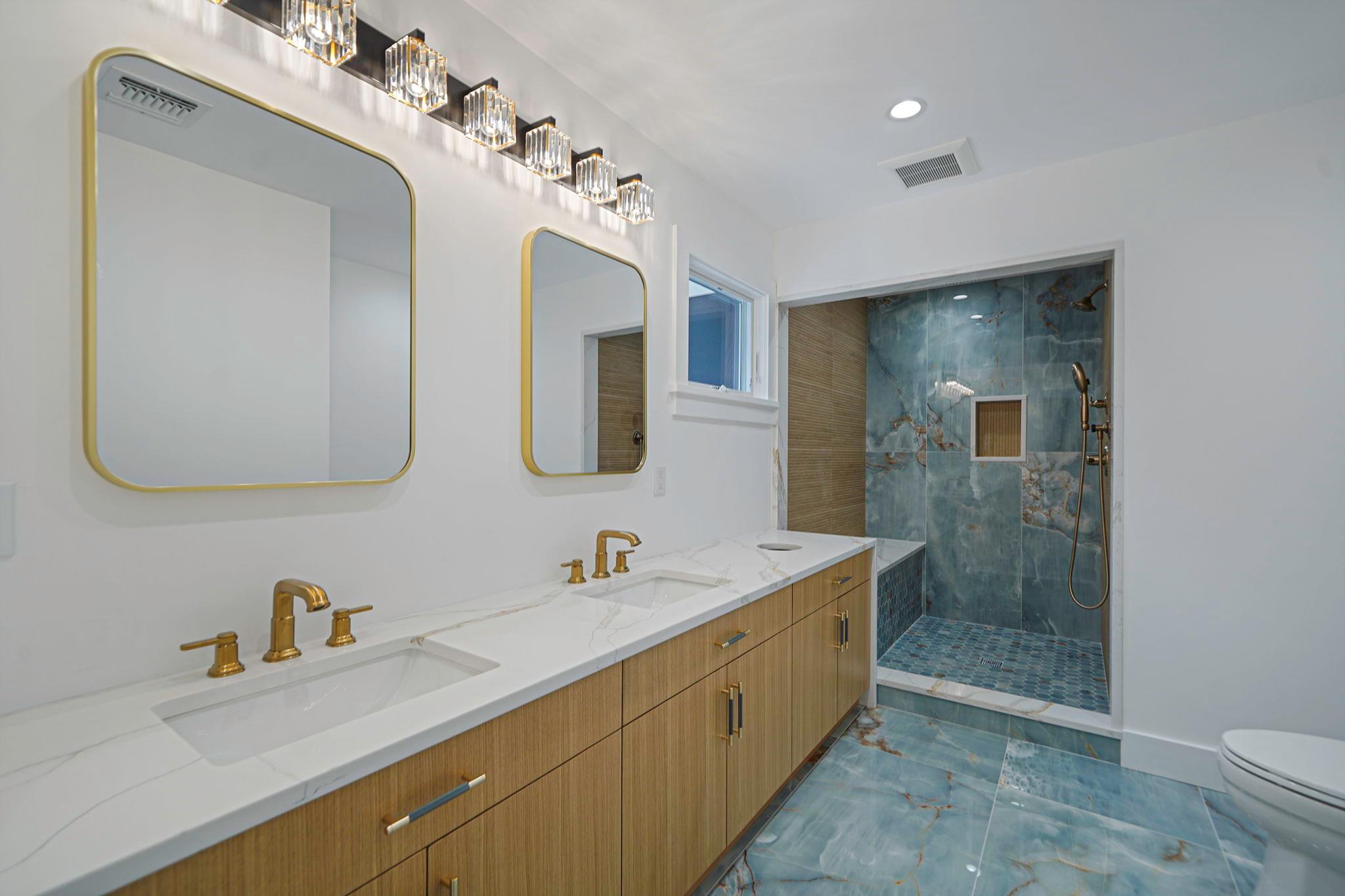 40 Friendly Road, Smithtown, NY 11787