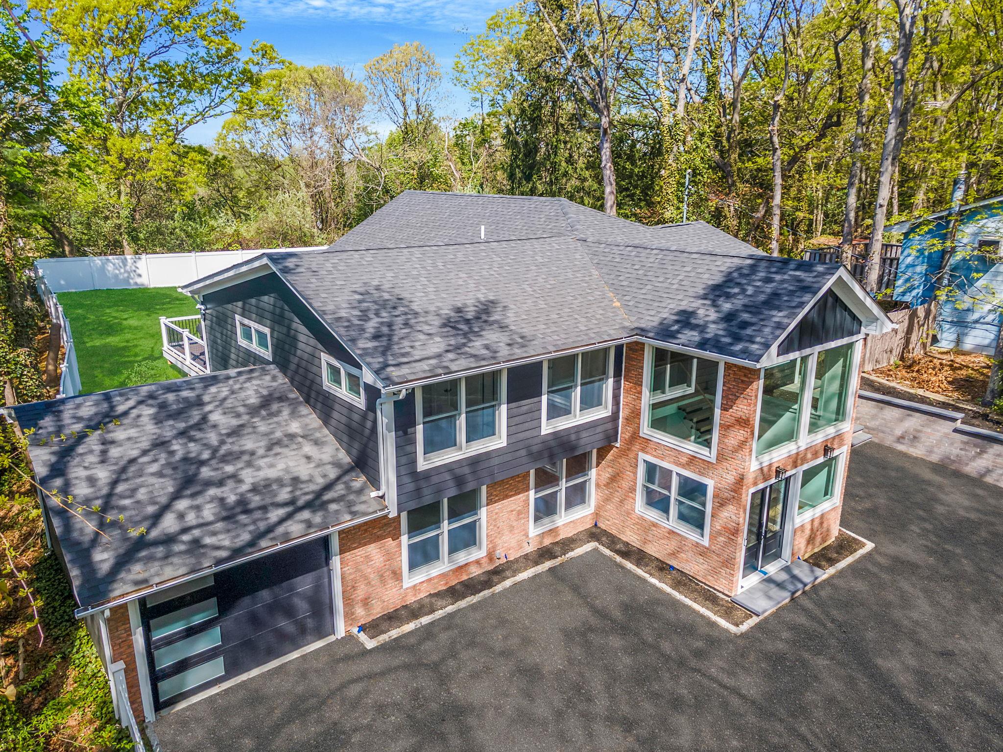 40 Friendly Road, Smithtown, NY 11787