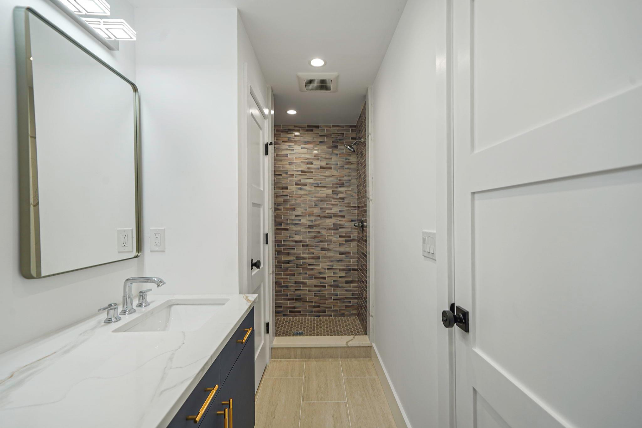 40 Friendly Road, Smithtown, NY 11787