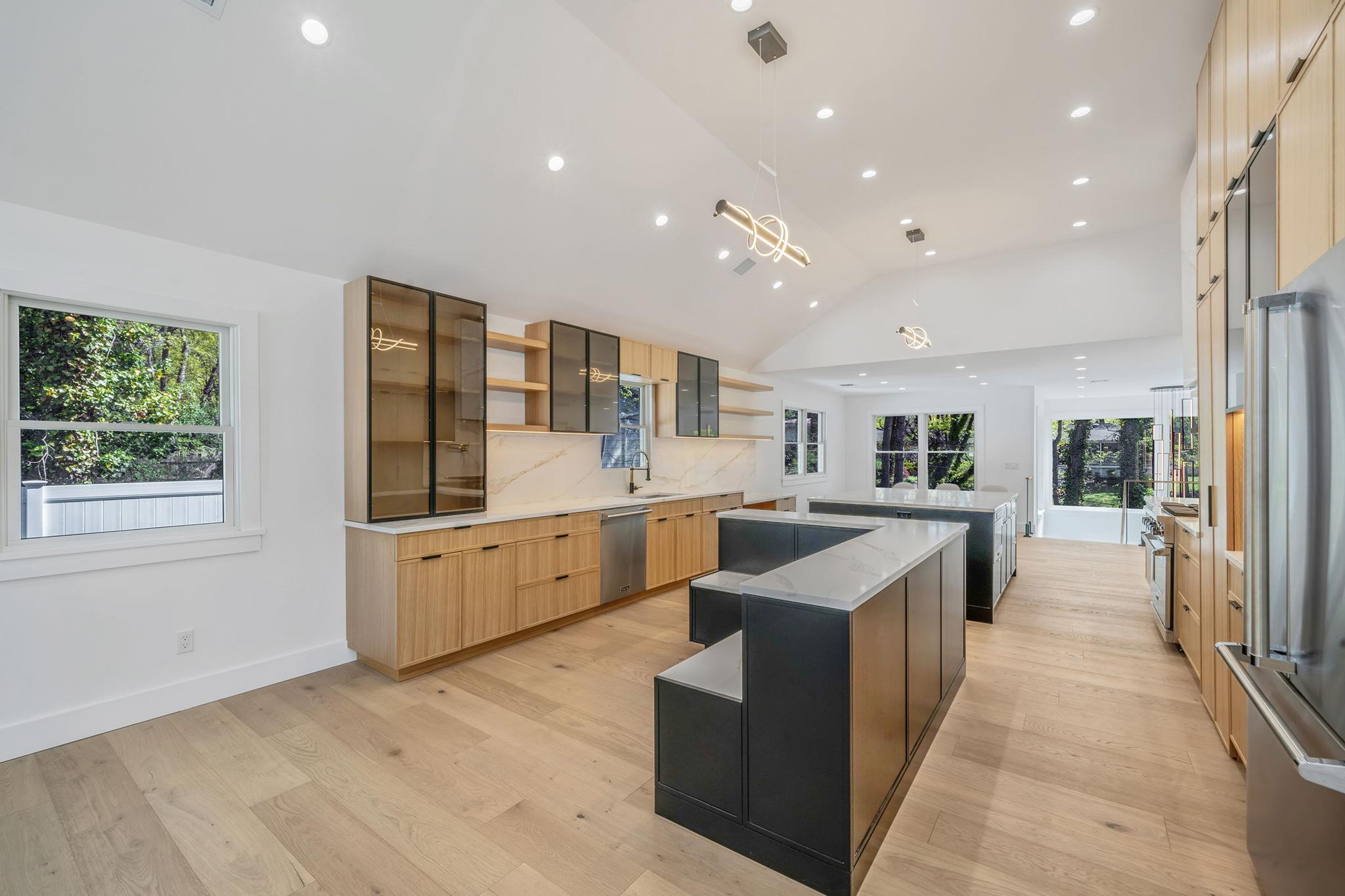 40 Friendly Road, Smithtown, NY 11787