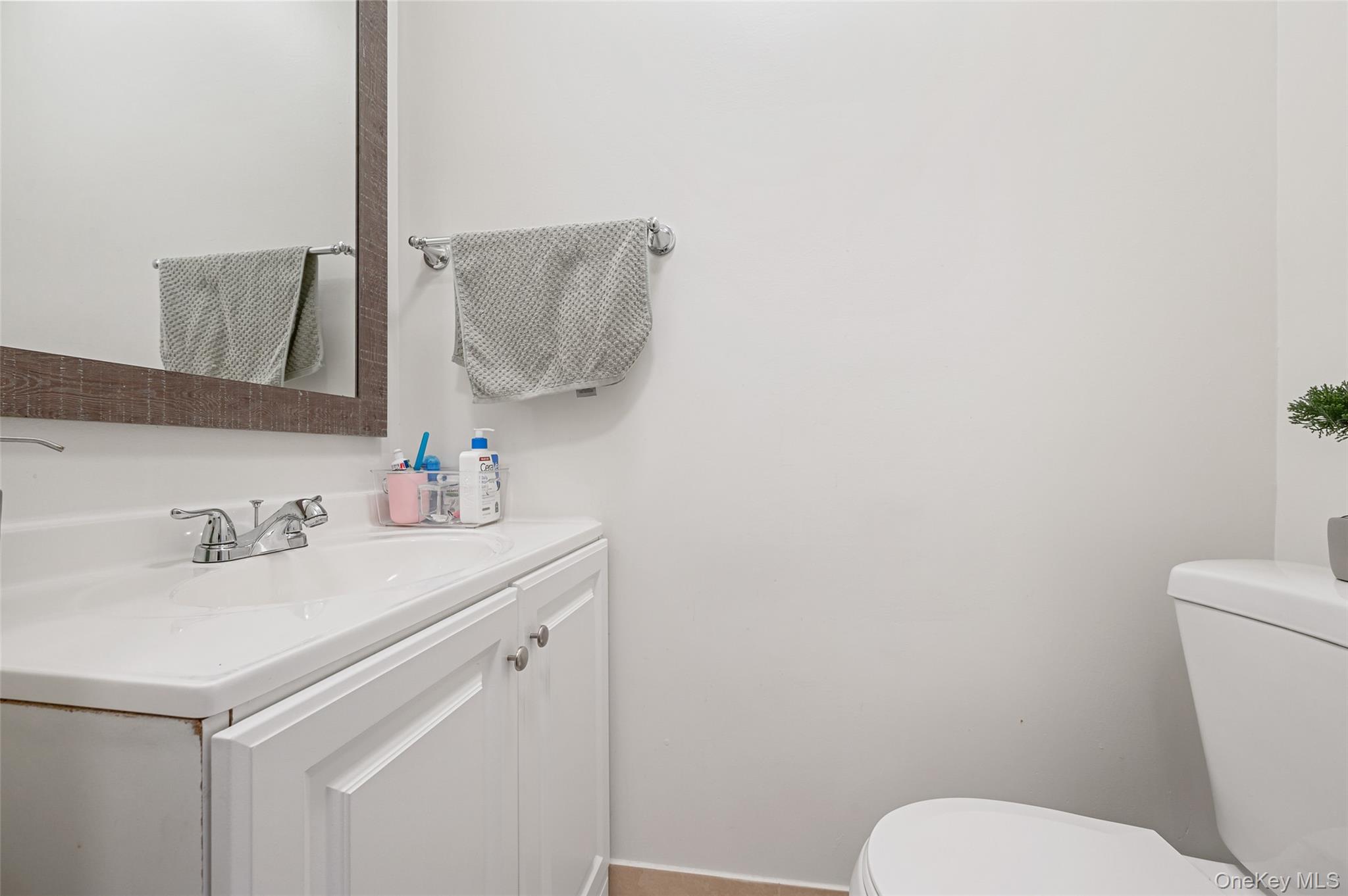 74-25 93rd Avenue, Woodhaven, NY 11421