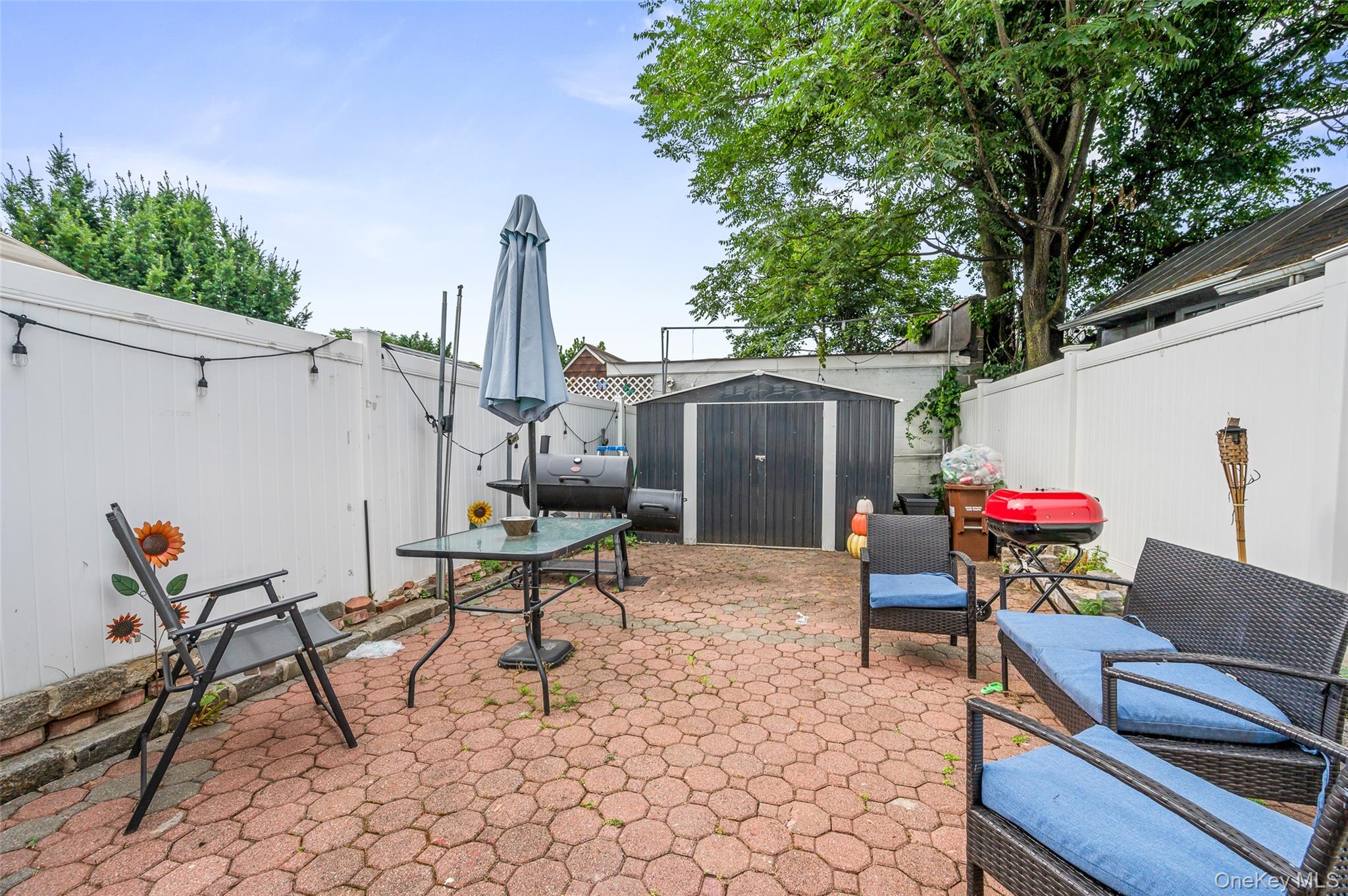 74-25 93rd Avenue, Woodhaven, NY 11421