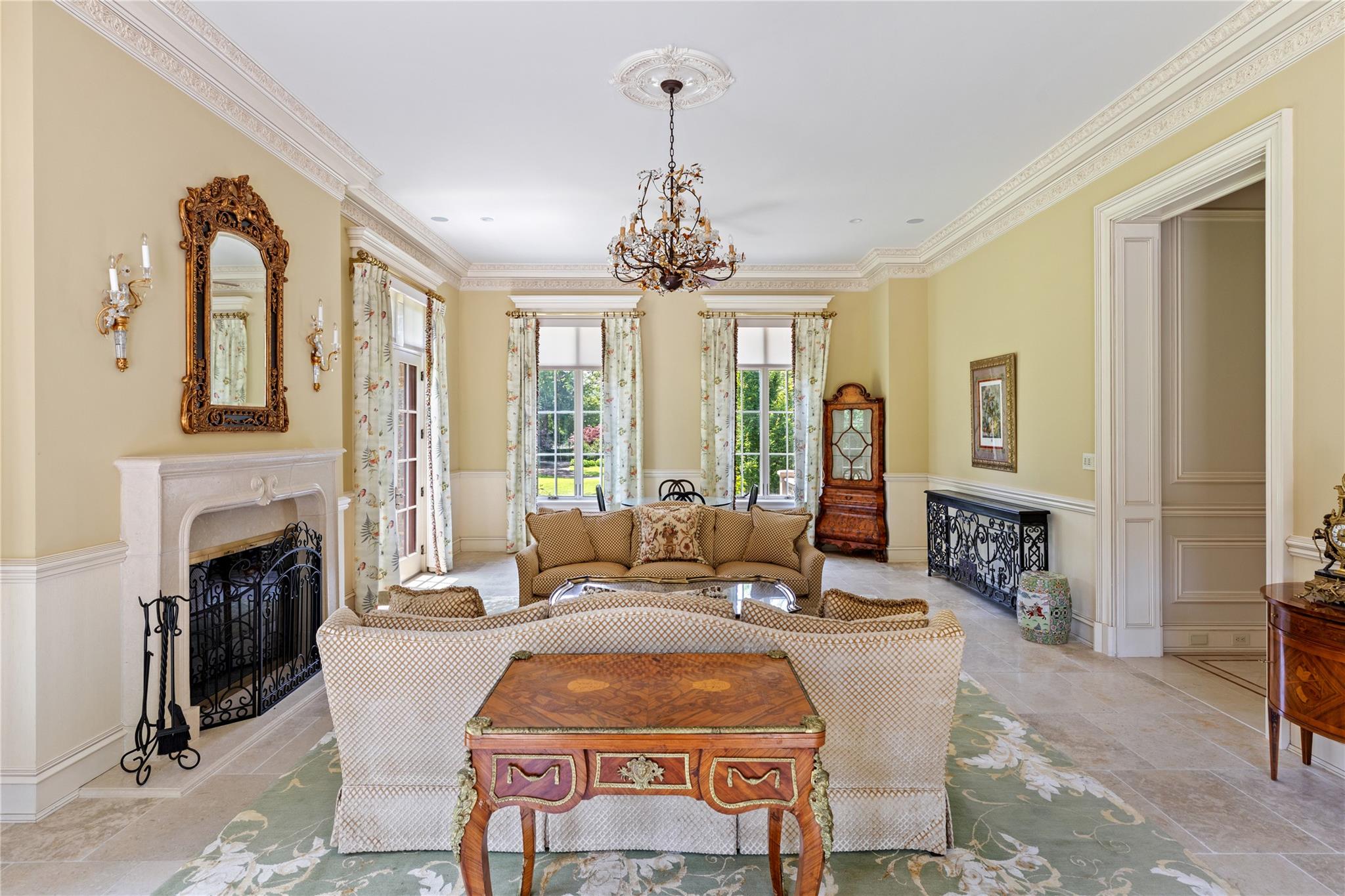 102 Horseshoe Road, Mill Neck, NY 11765