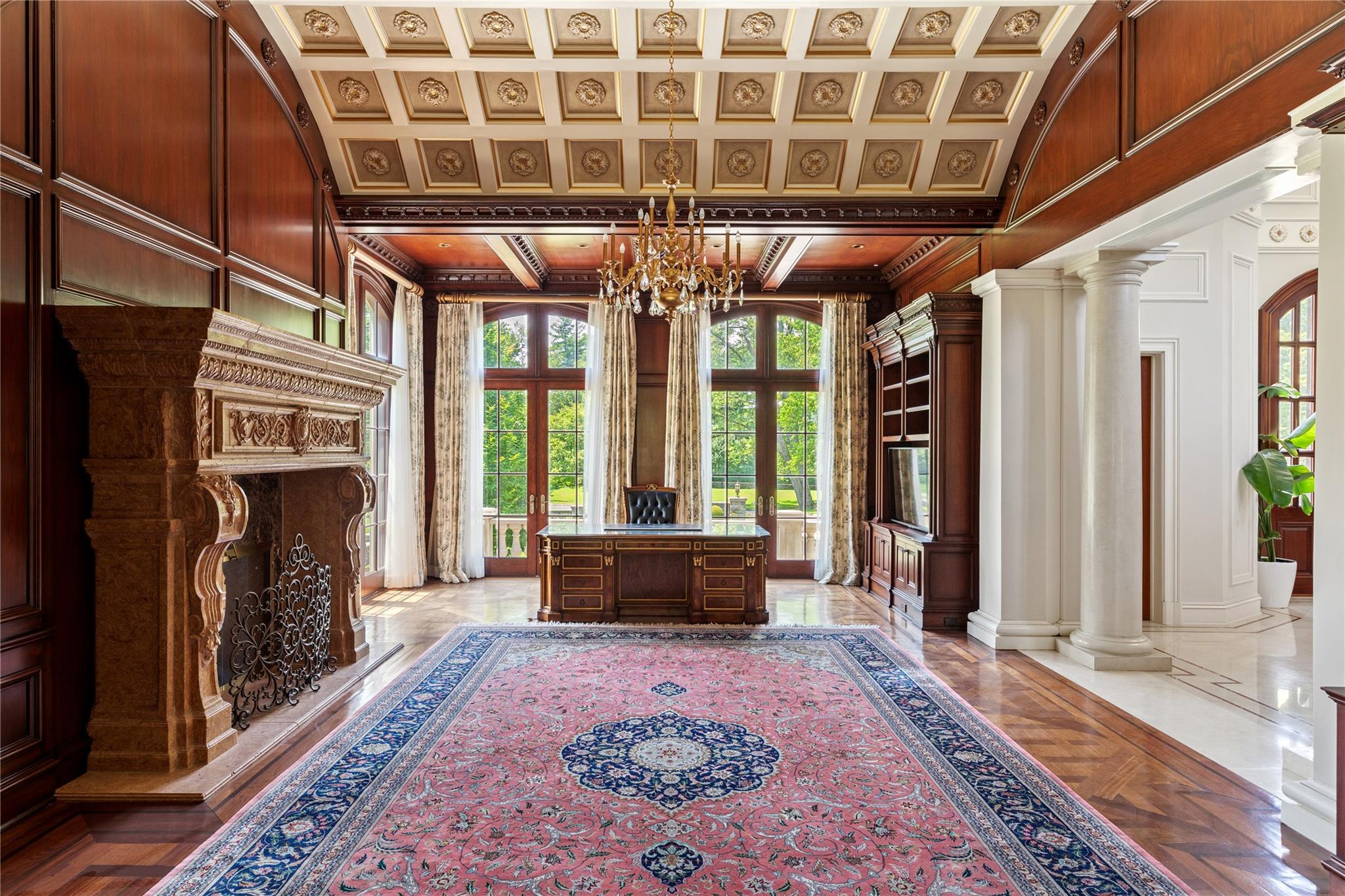 102 Horseshoe Road, Mill Neck, NY 11765