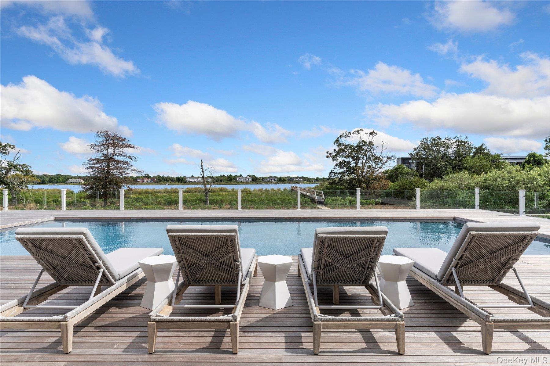 551 Main Street, Quiogue, NY 11978