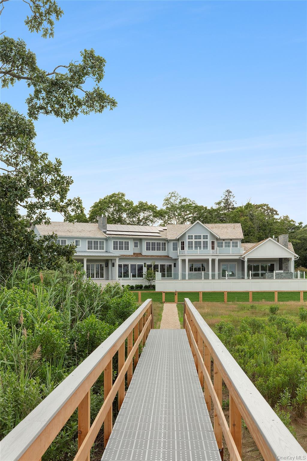 551 Main Street, Quiogue, NY 11978