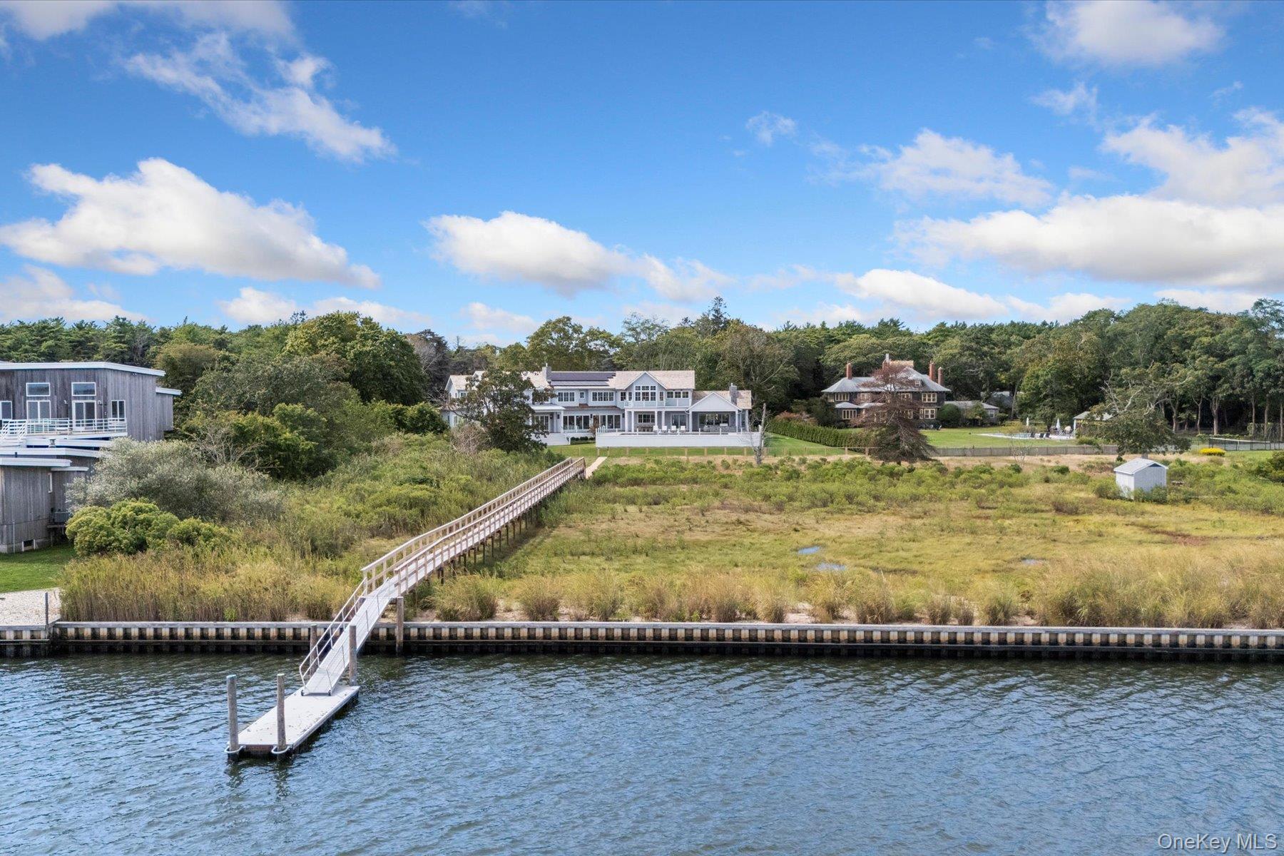 551 Main Street, Quiogue, NY 11978