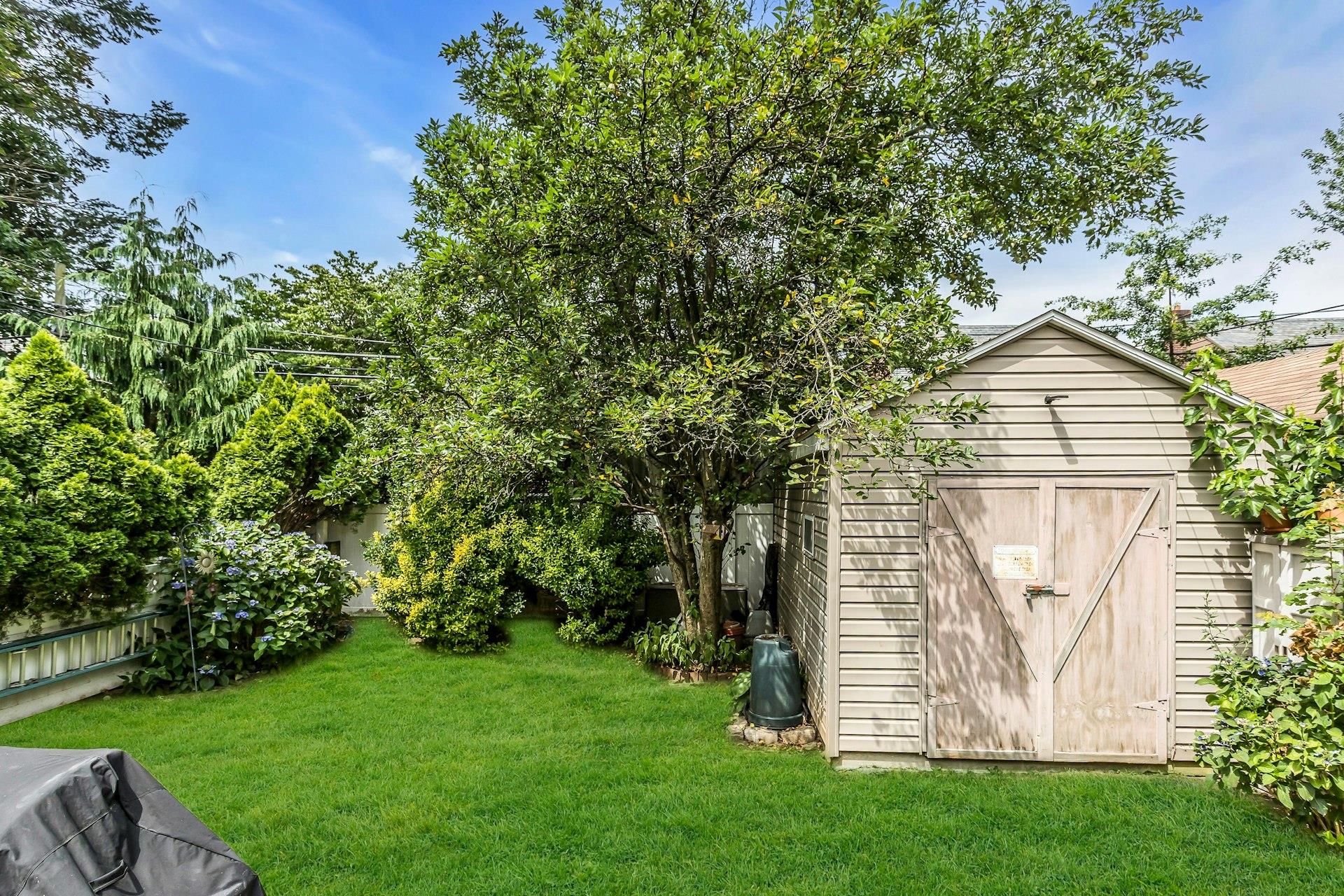 8748 252nd Street, Bellerose, NY 11426