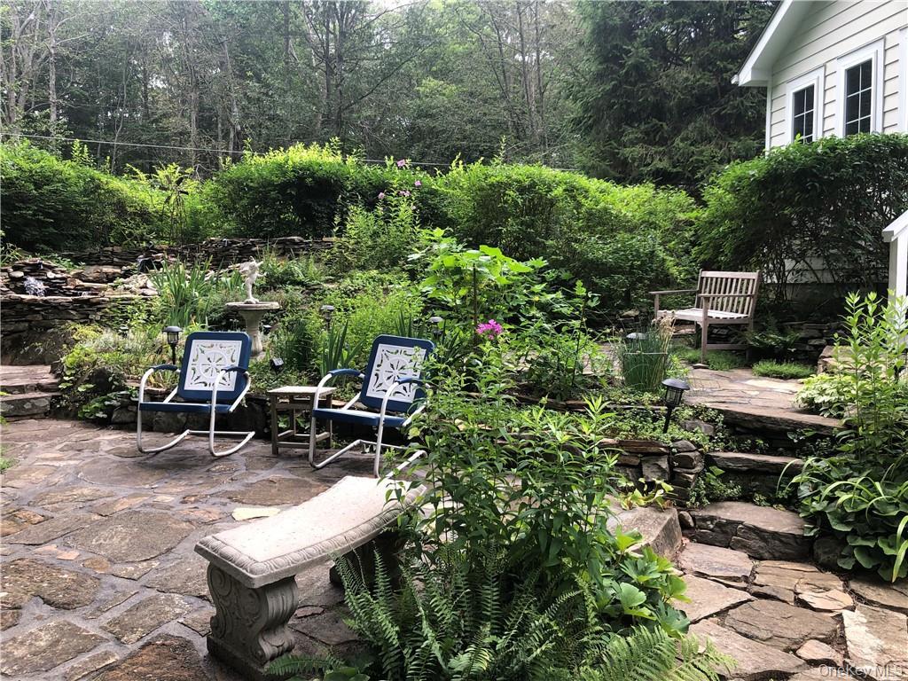 64 Ridgeland Road, South Salem, NY 10590