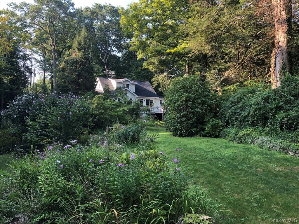 64 Ridgeland Road, South Salem, NY 10590