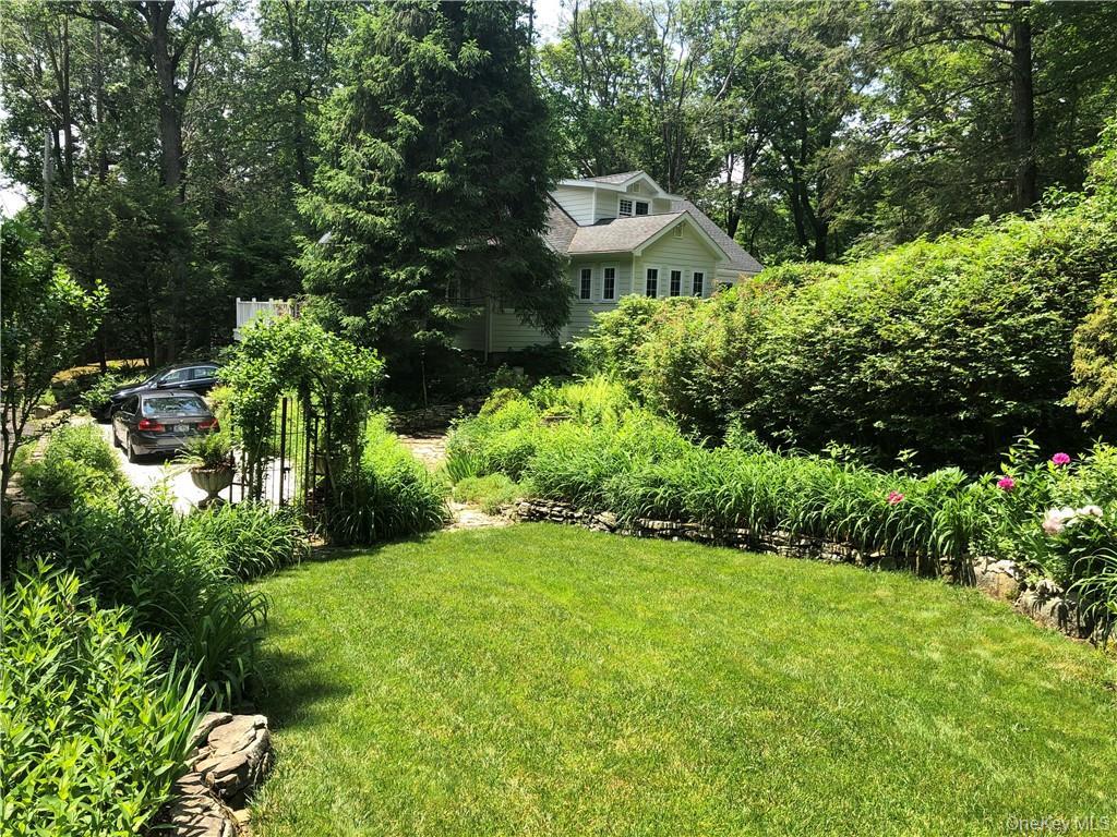 64 Ridgeland Road, South Salem, NY 10590