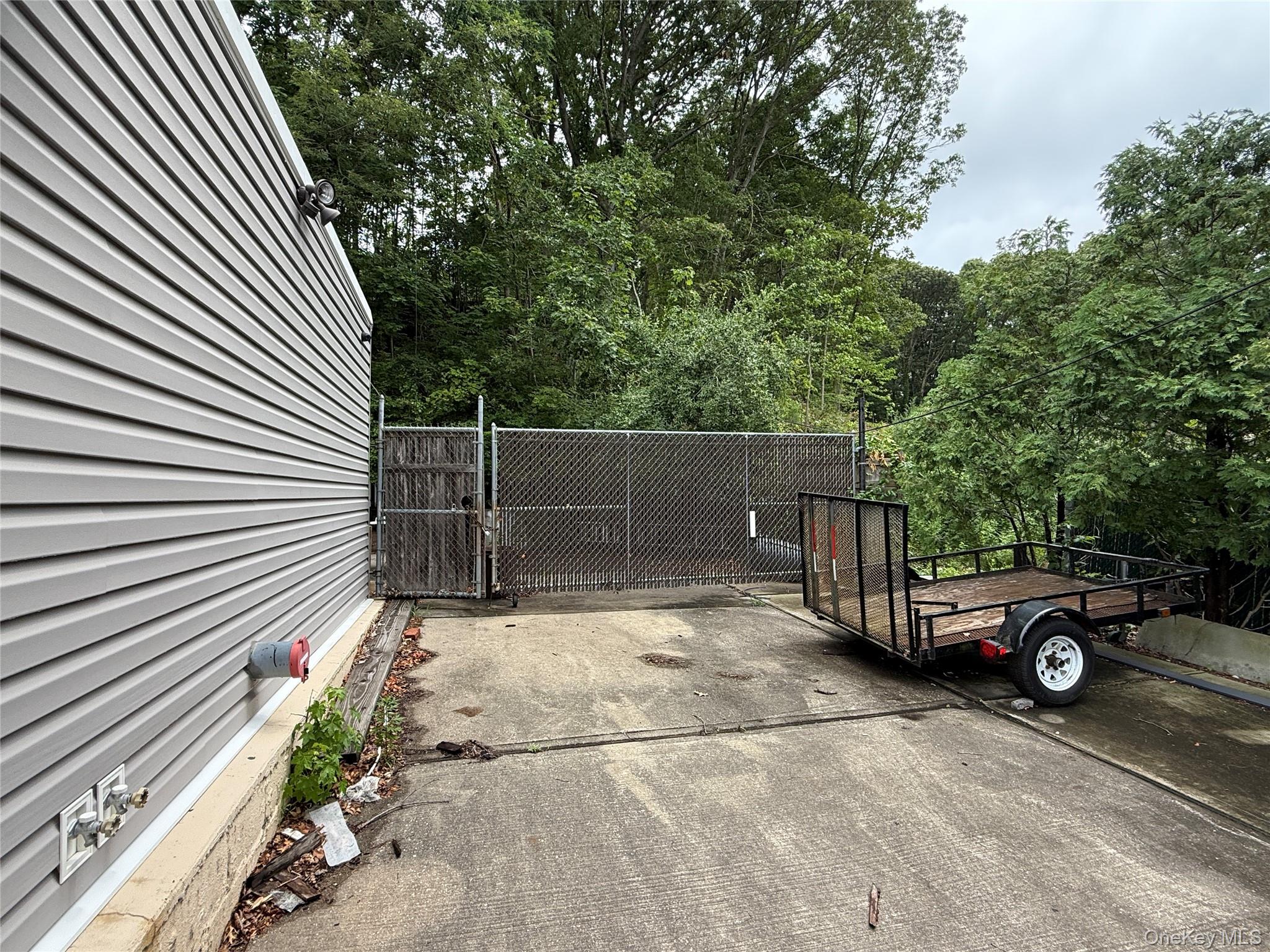 173 Terry Road, Smithtown, NY 11787