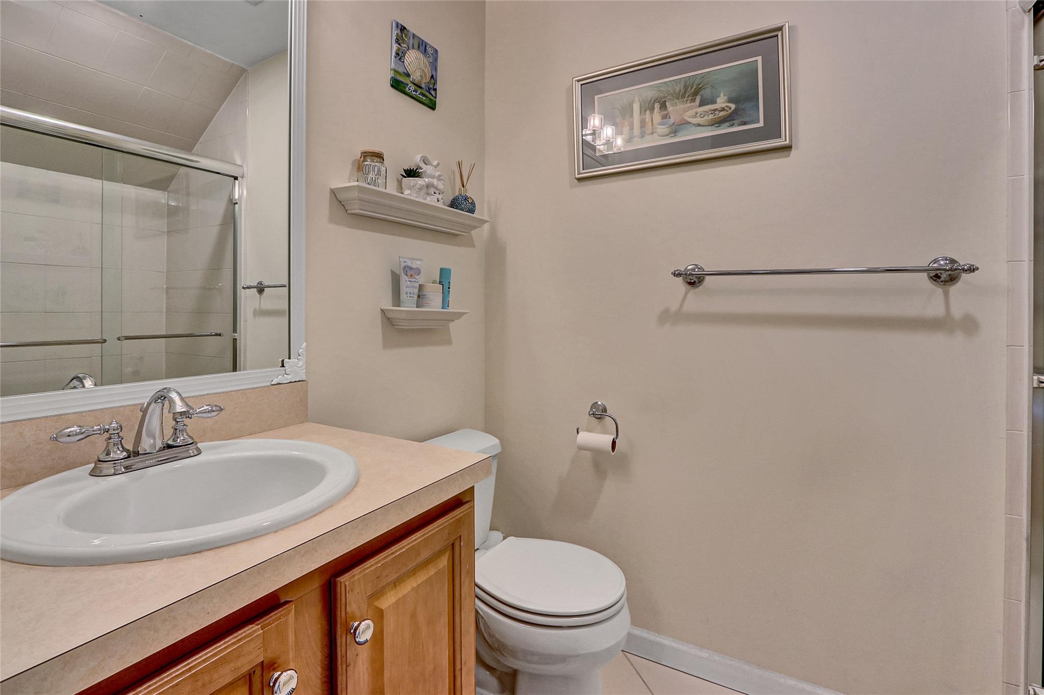 7 Halley Lane, Miller Place, NY 11764