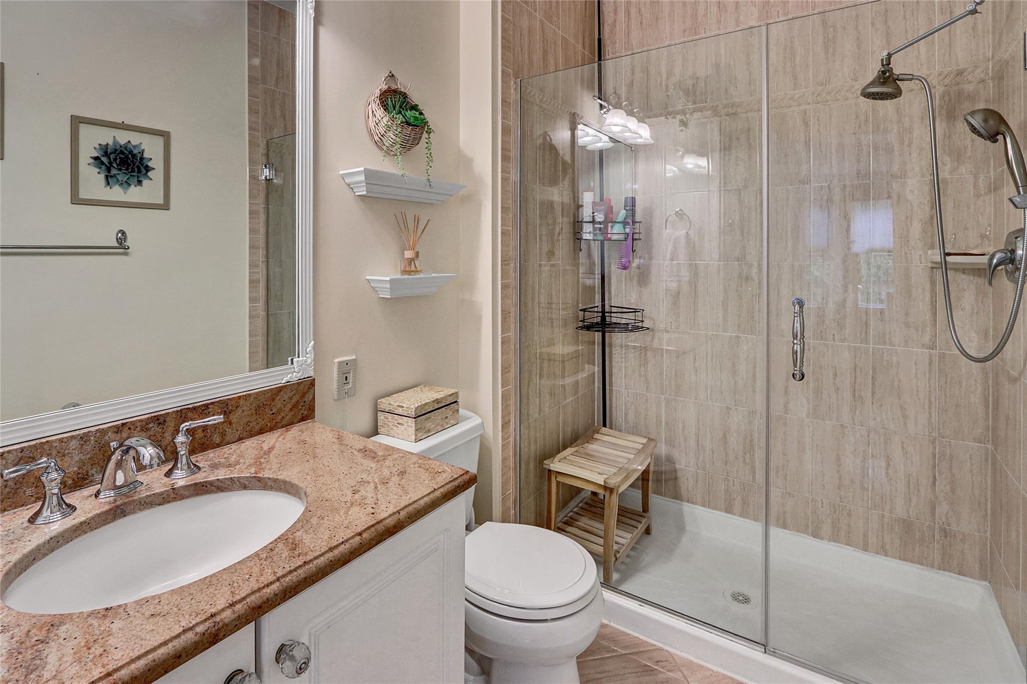 7 Halley Lane, Miller Place, NY 11764