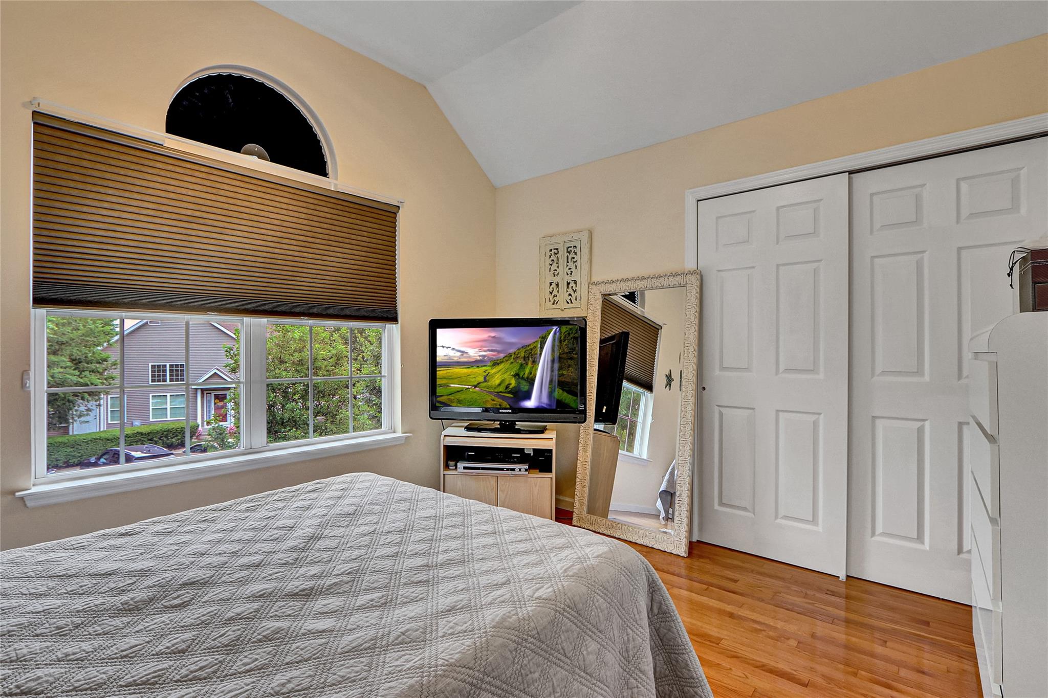 7 Halley Lane, Miller Place, NY 11764