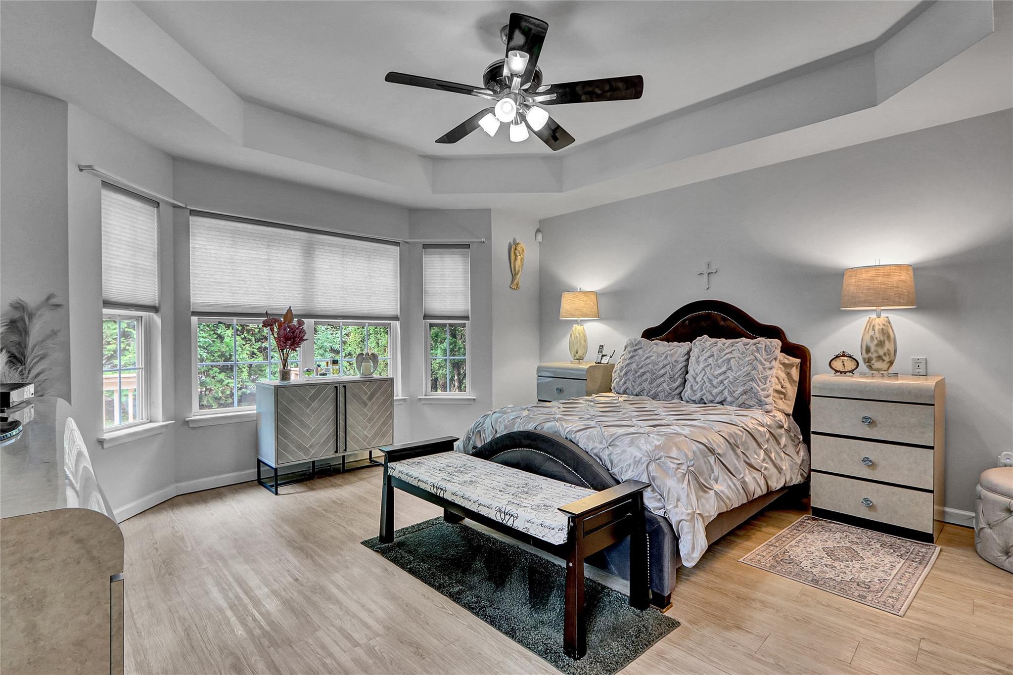 7 Halley Lane, Miller Place, NY 11764