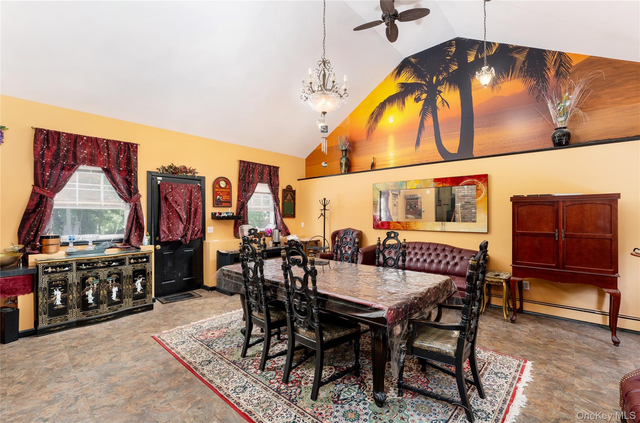 11 Quaker Path, Stony Brook, NY 11790