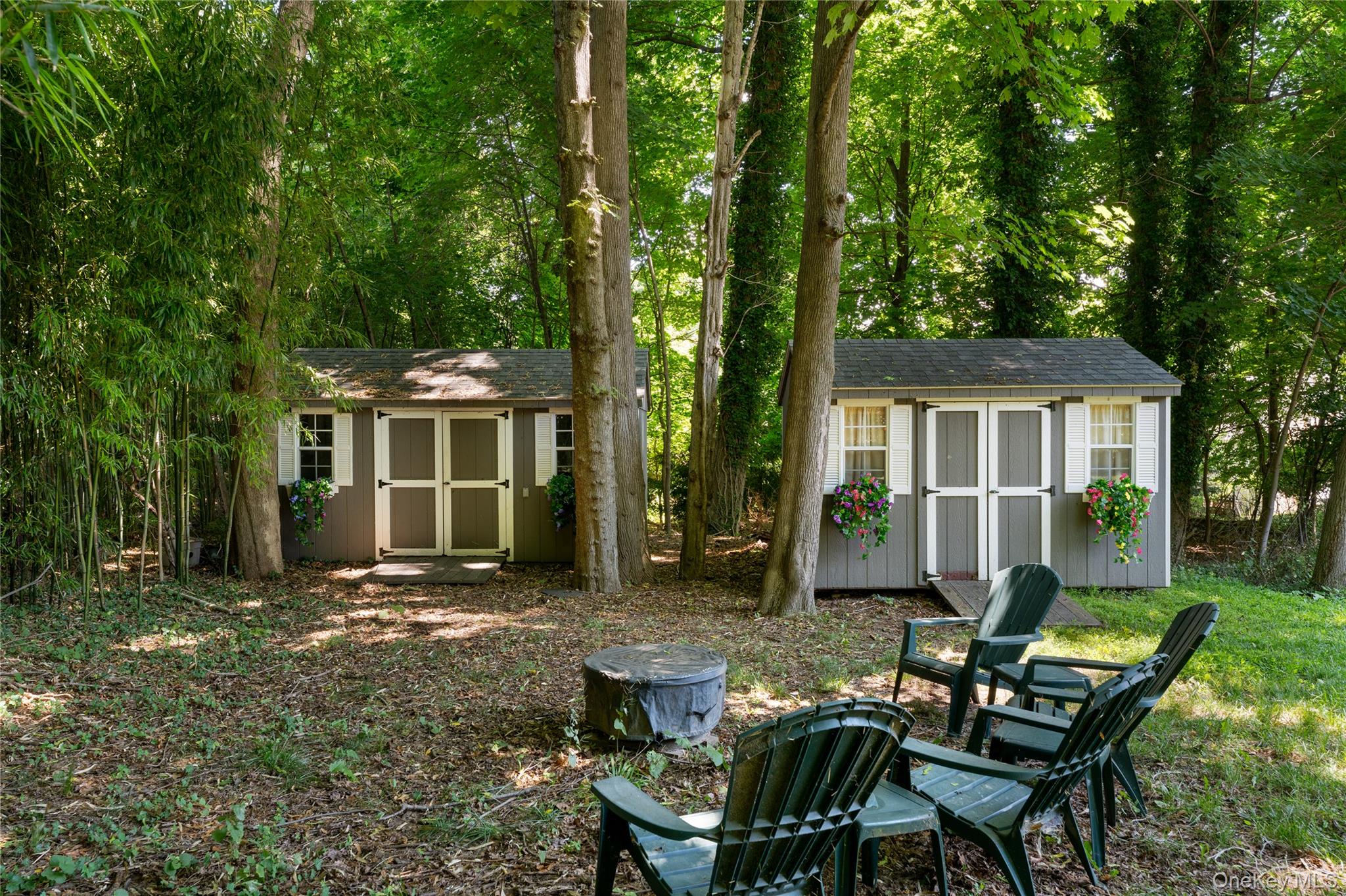 11 Quaker Path, Stony Brook, NY 11790