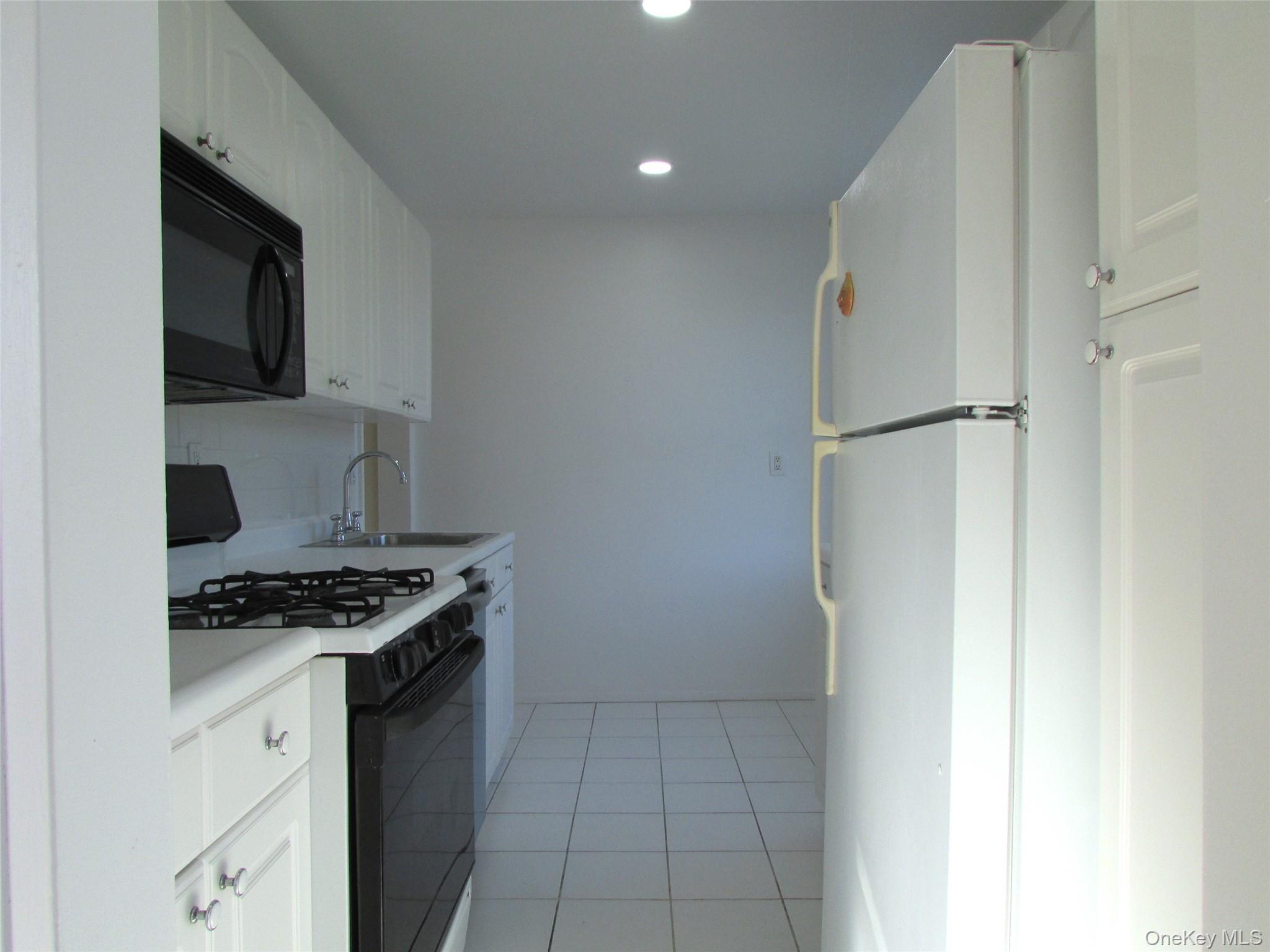 30 S Cole Avenue # 6 F, Spring Valley, NY 10977