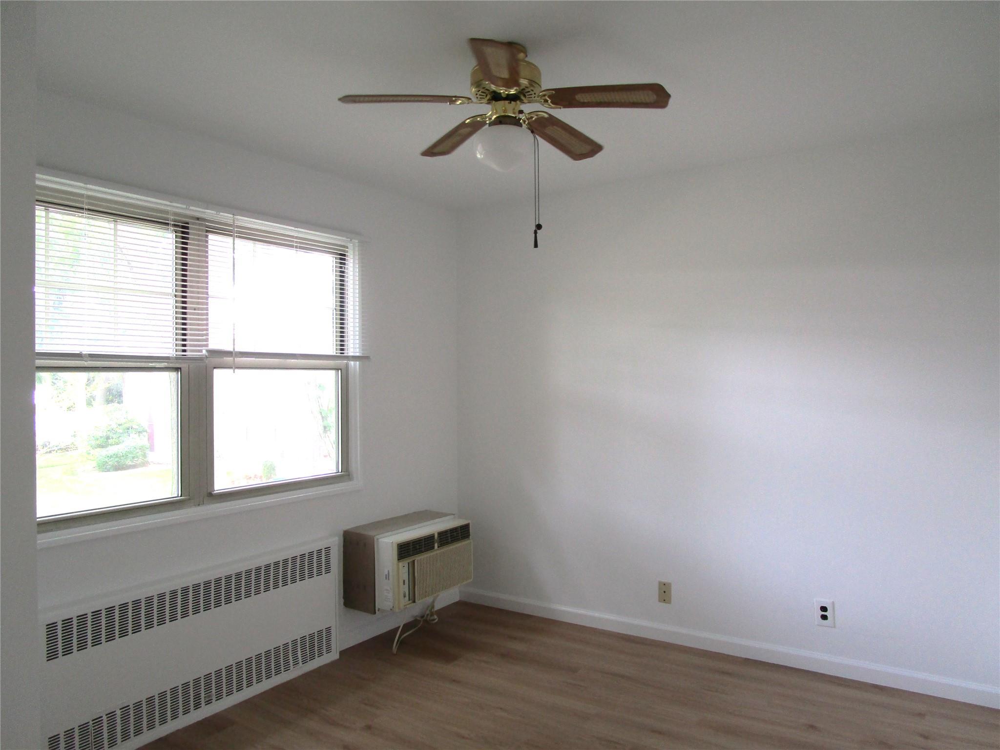 324 Post Avenue # Apt. 8-J, Westbury, NY 11590