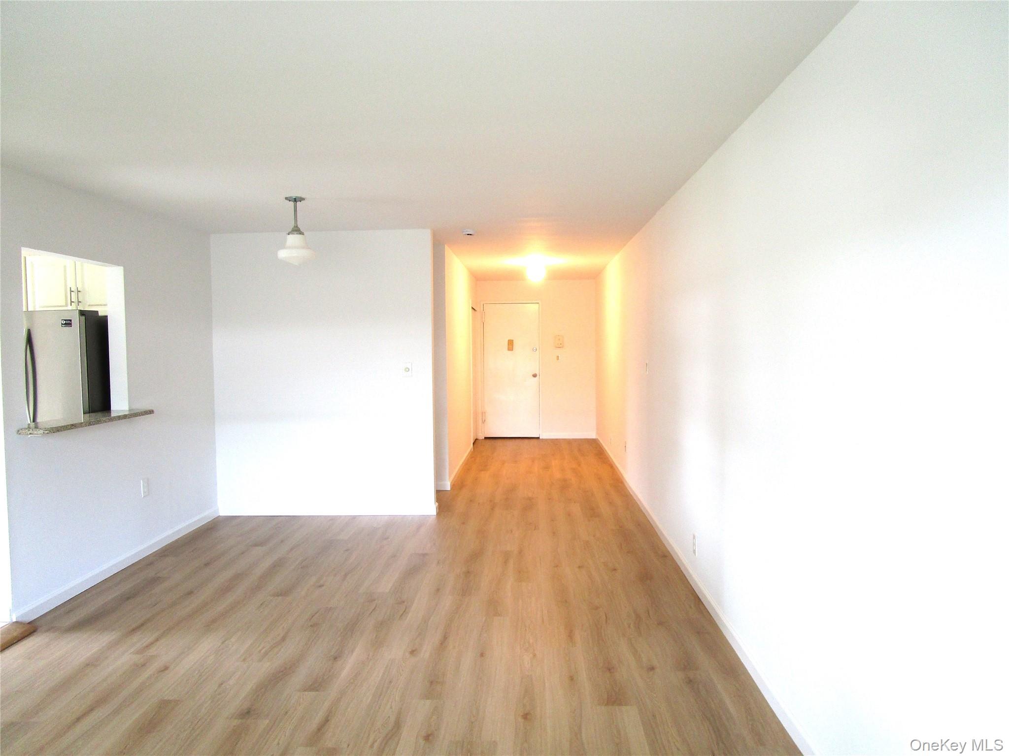 324 Post Avenue # Apt. 8-J, Westbury, NY 11590