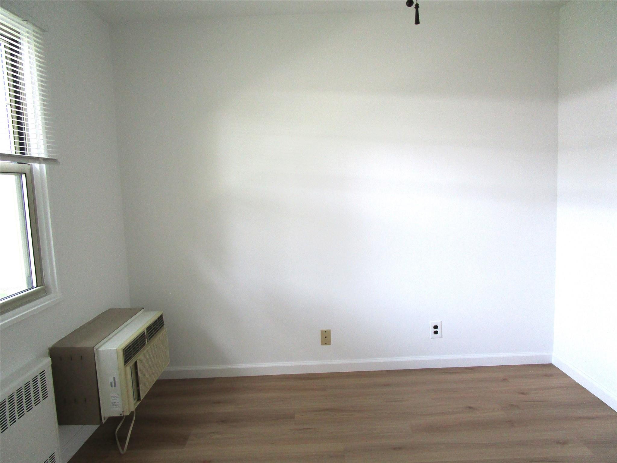 324 Post Avenue # Apt. 8-J, Westbury, NY 11590