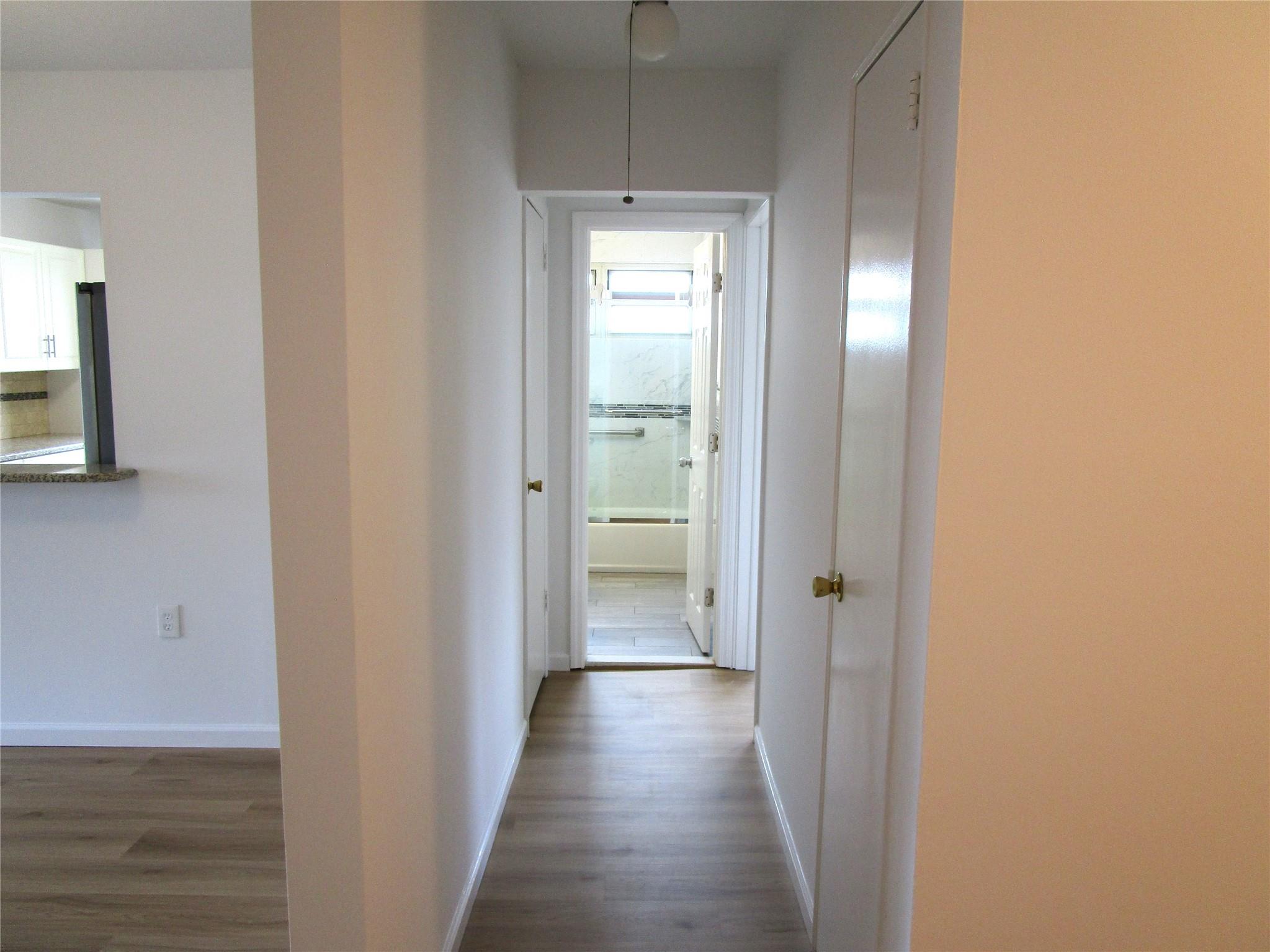 324 Post Avenue # Apt. 8-J, Westbury, NY 11590