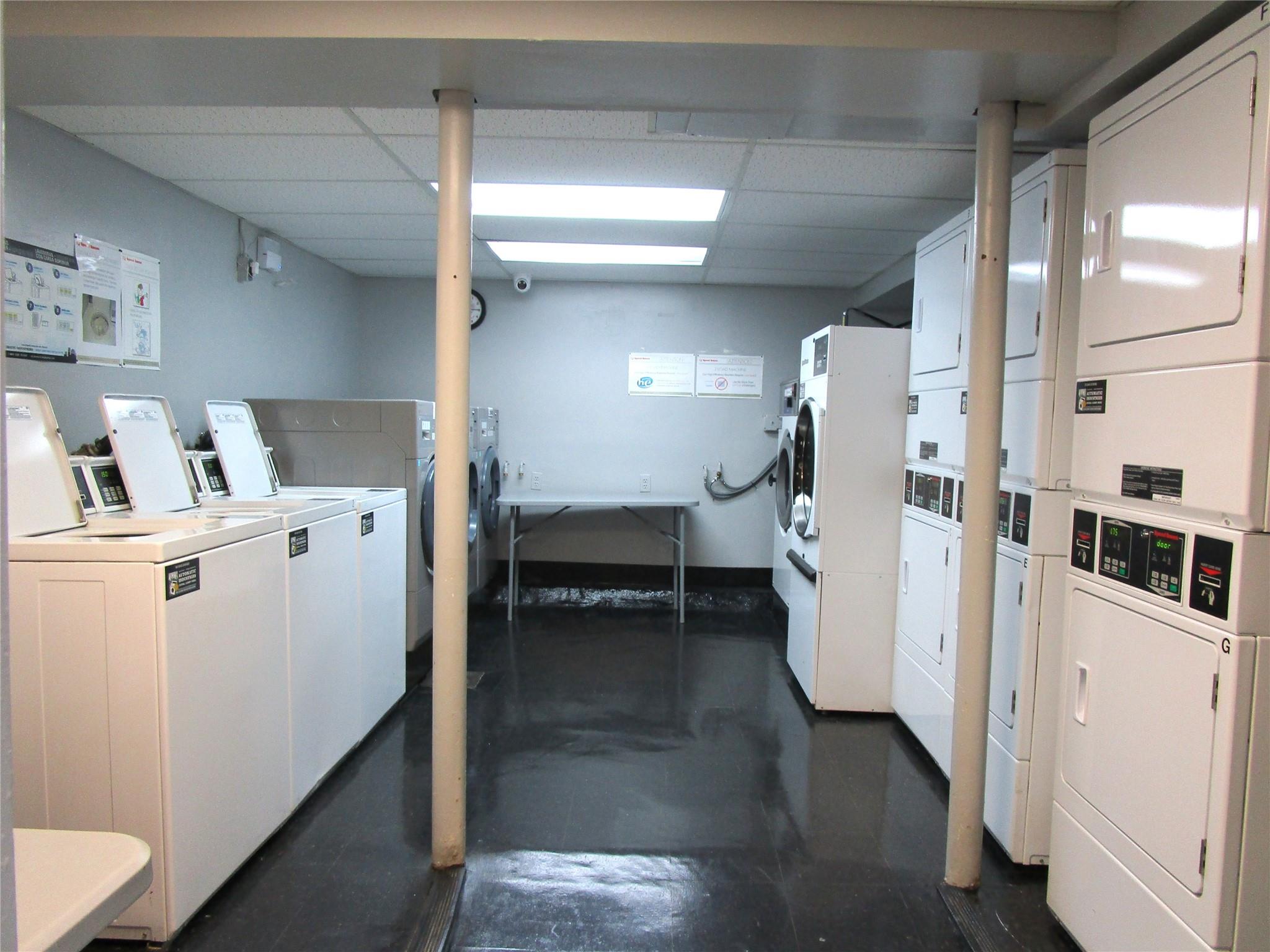 324 Post Avenue # Apt. 8-J, Westbury, NY 11590