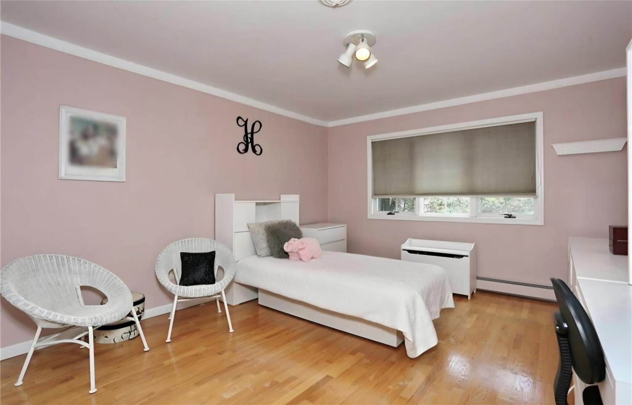 18 Mesa Place, Nanuet, NY 10954