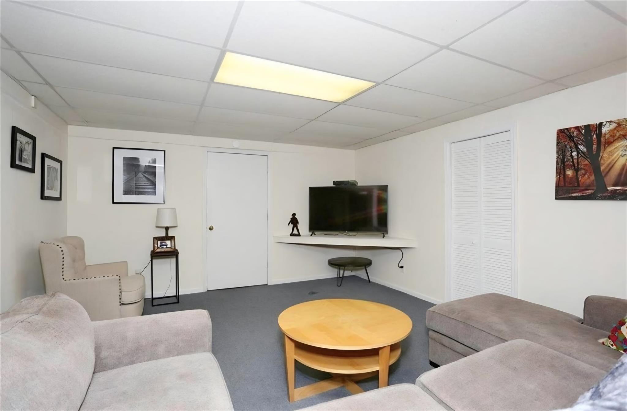 18 Mesa Place, Nanuet, NY 10954