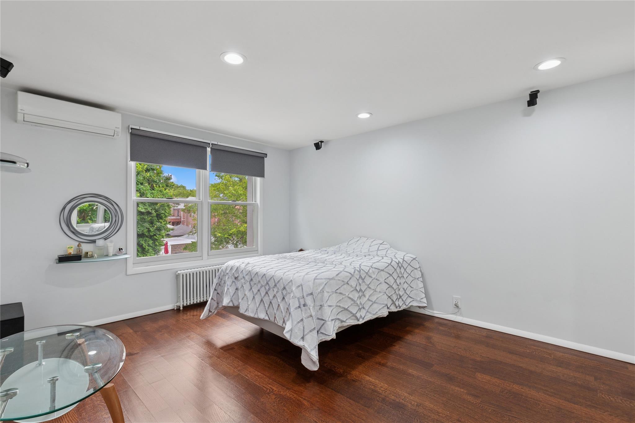 82-15 Penelope Avenue, Middle Village, NY 11379