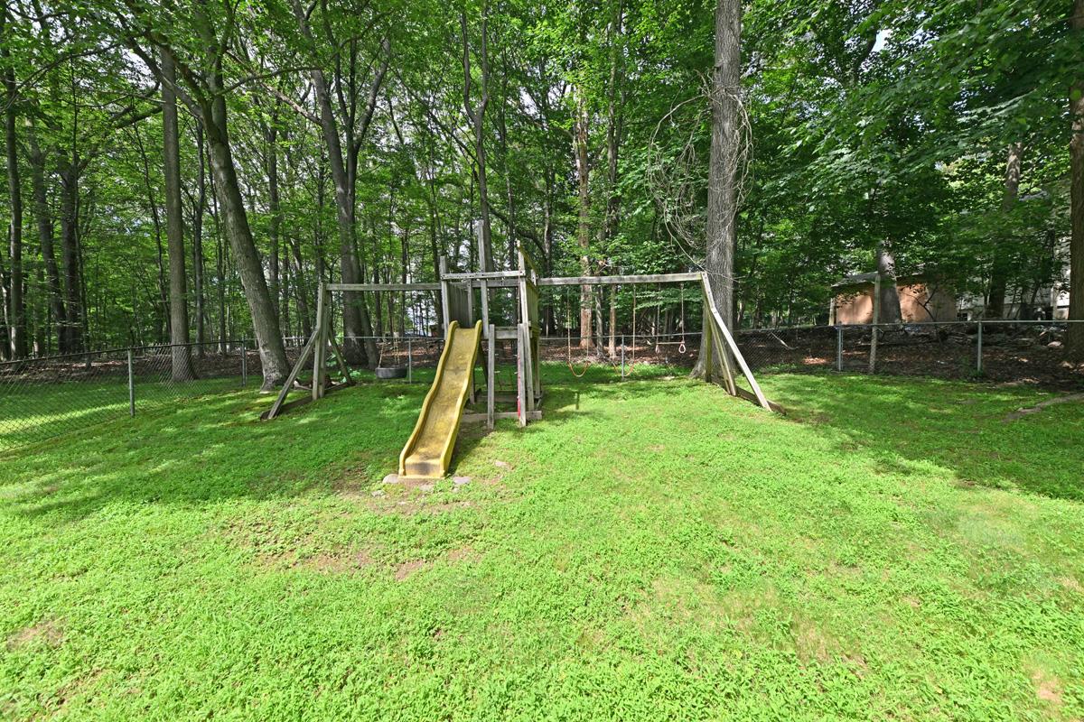 17 E Stemmer Lane, Suffern, NY 10901