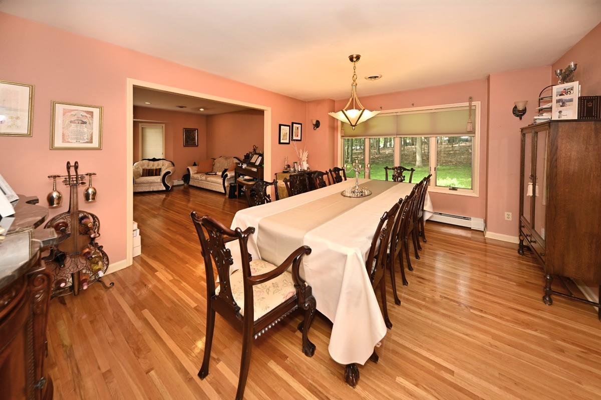 17 E Stemmer Lane, Suffern, NY 10901