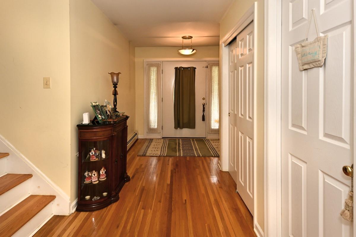 17 E Stemmer Lane, Suffern, NY 10901