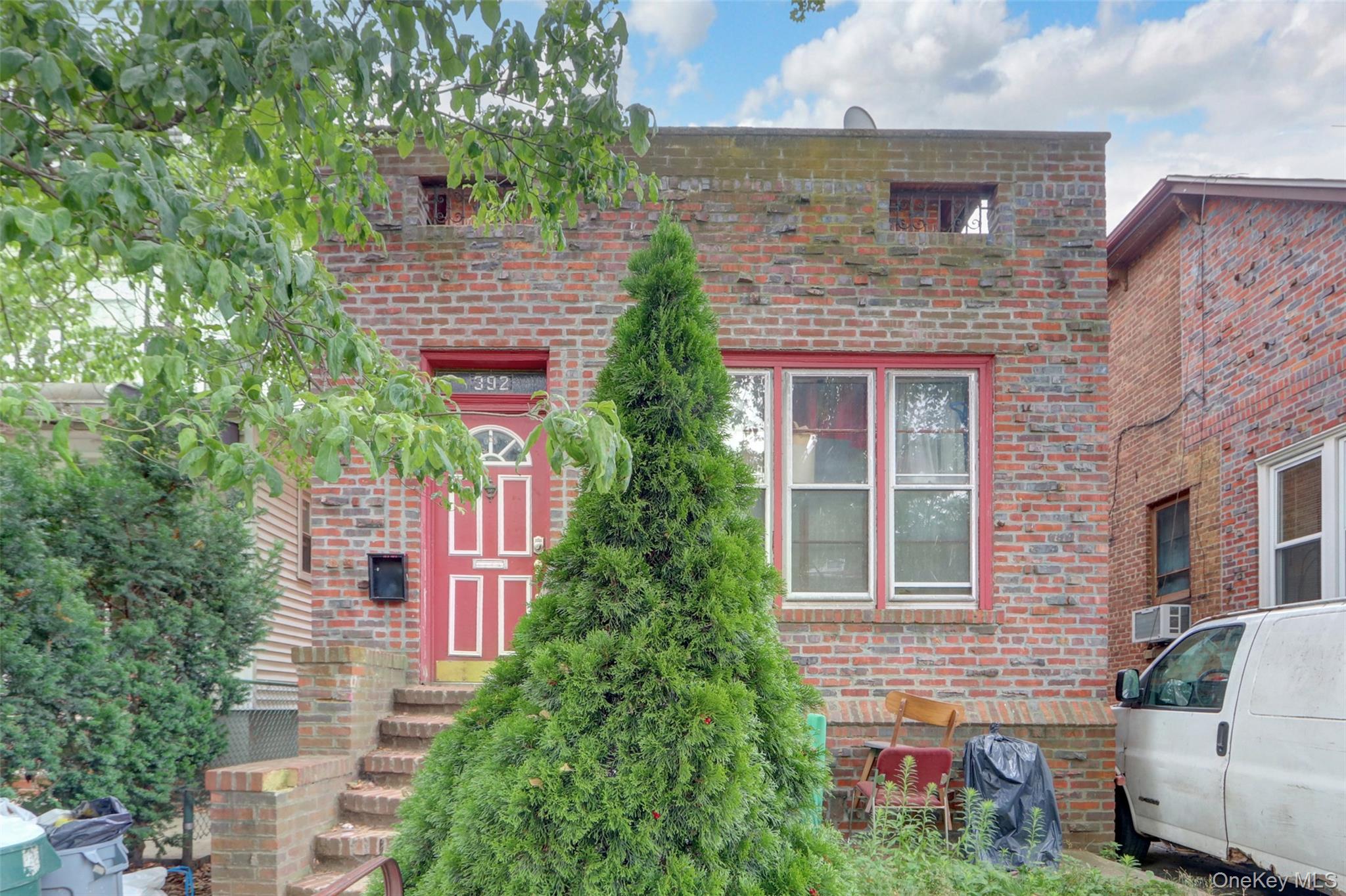 392 E 7th Street, Brooklyn, NY 11218