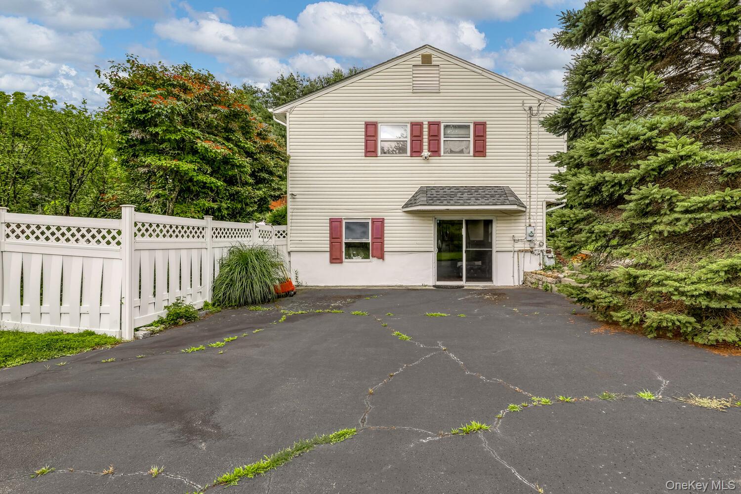 28 Lime Kiln Road, Suffern, NY 10901