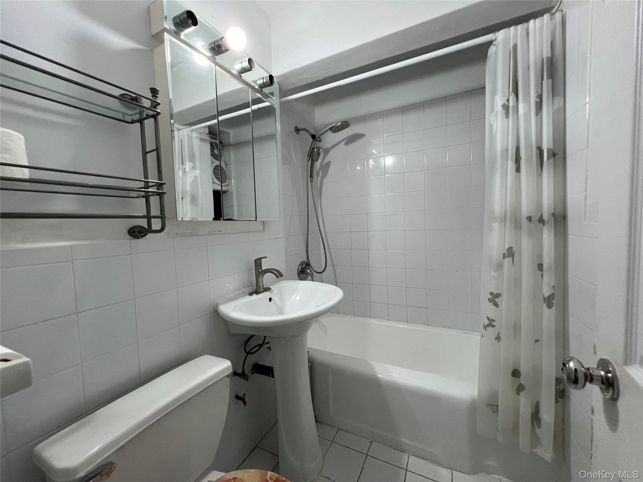 150-15 72 Road # 1A, Kew Garden Hills, NY 11367